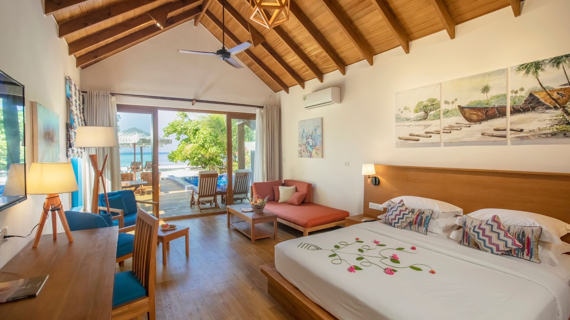Deluxe Beach Pool Villas