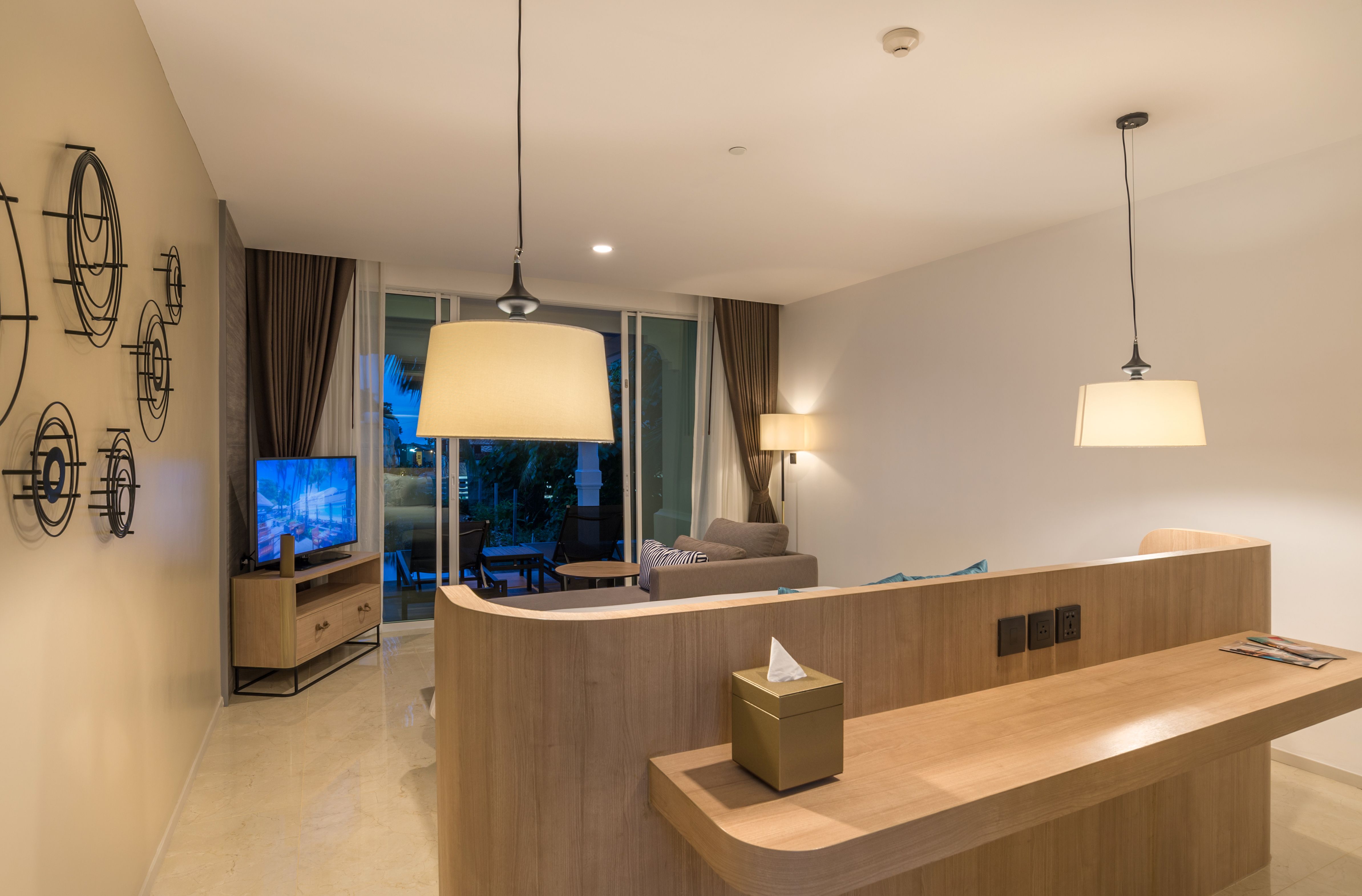 Premium Deluxe Pool Corner