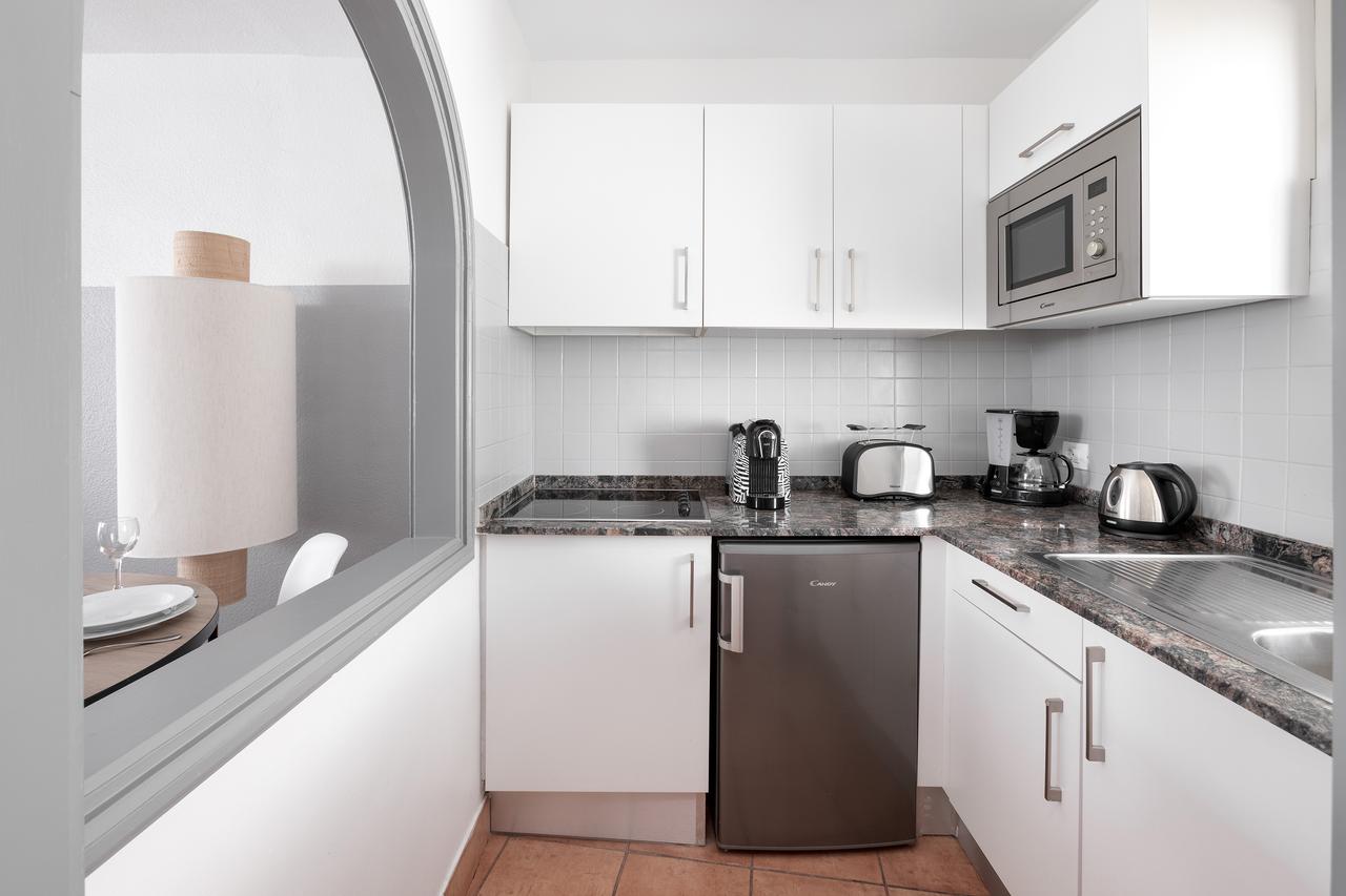 APARTMENT ONE BEDROOM WITH TERRACE