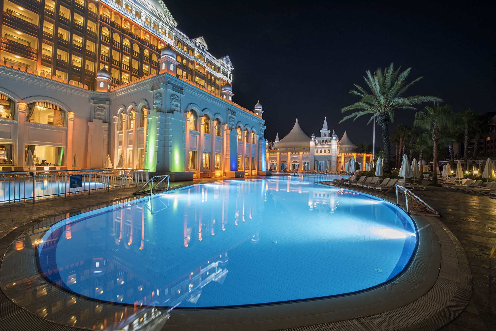 Piscina deschisă