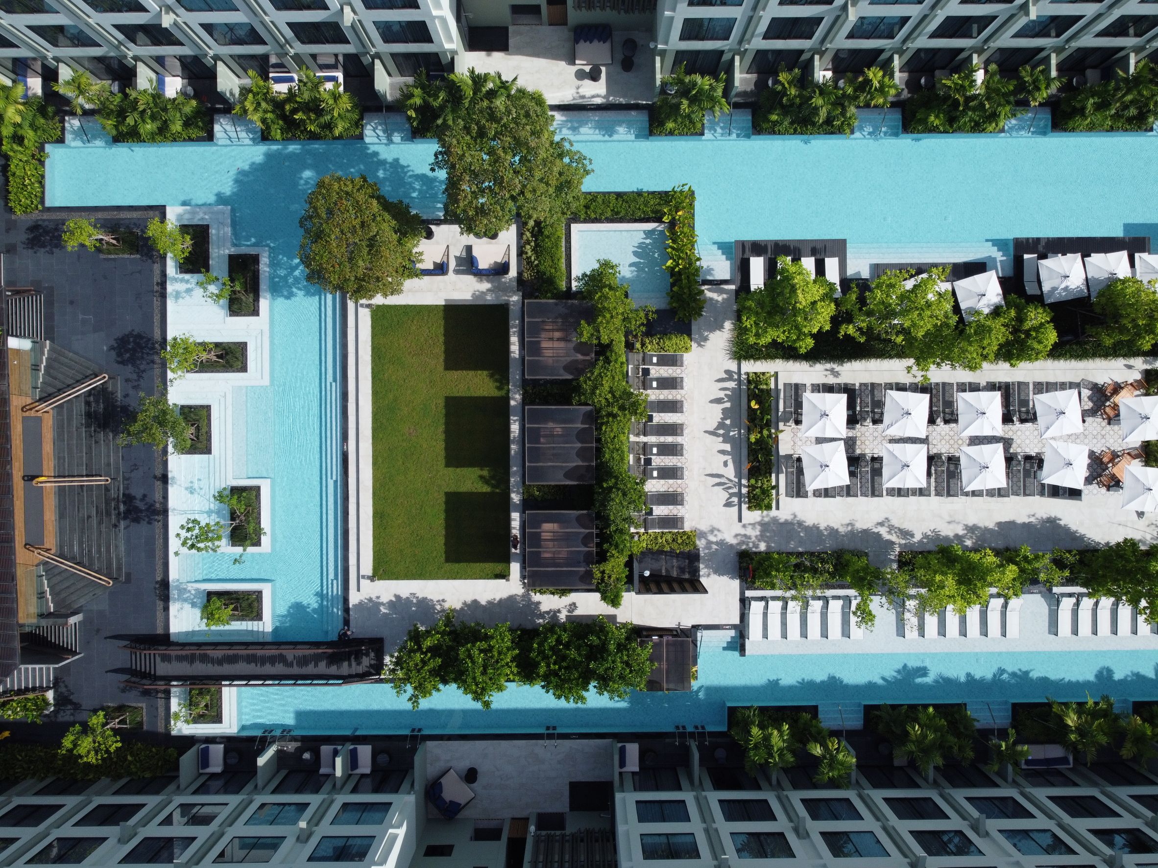 Piscina deschisă