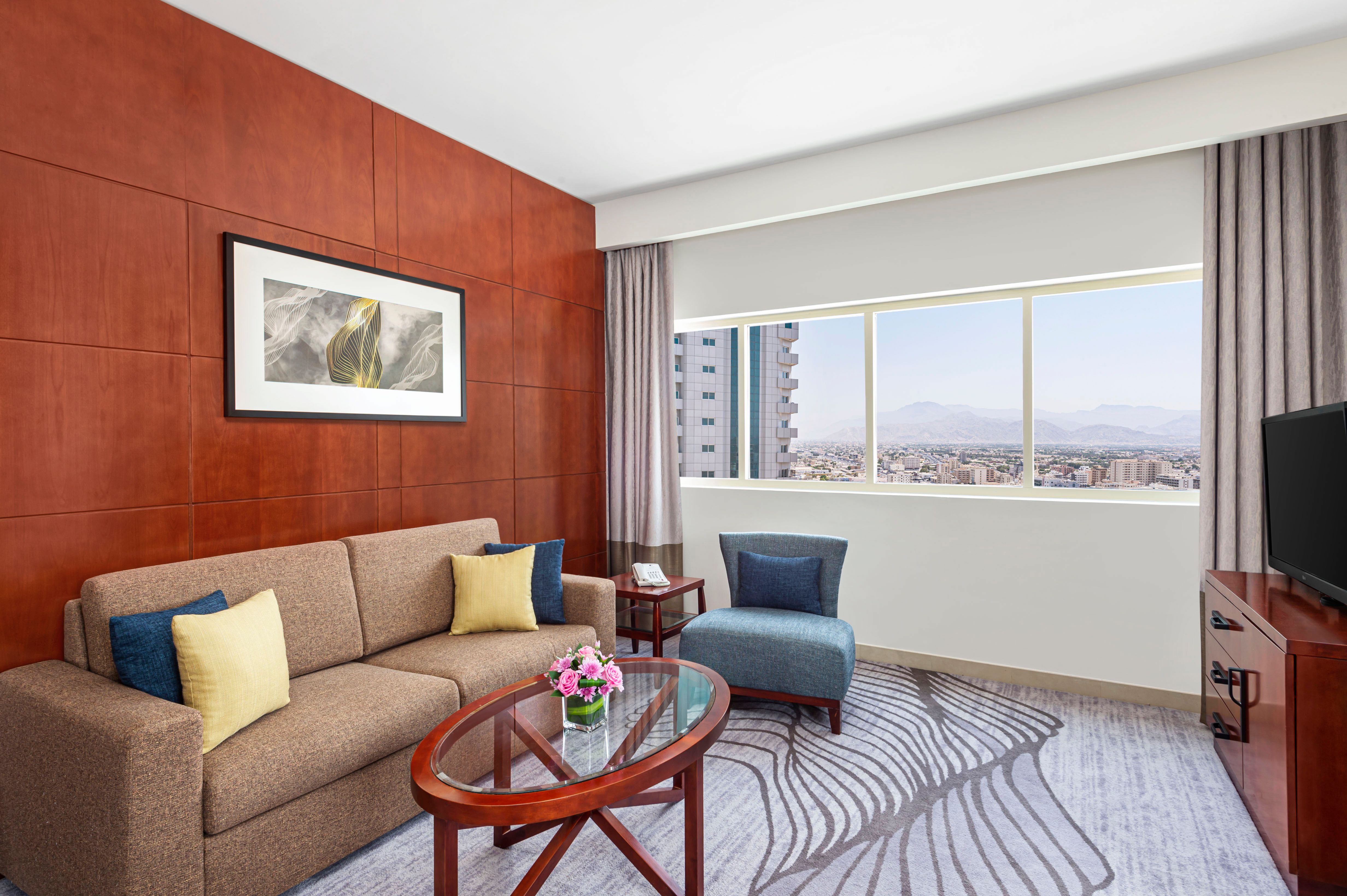 JUNIOR SUITE