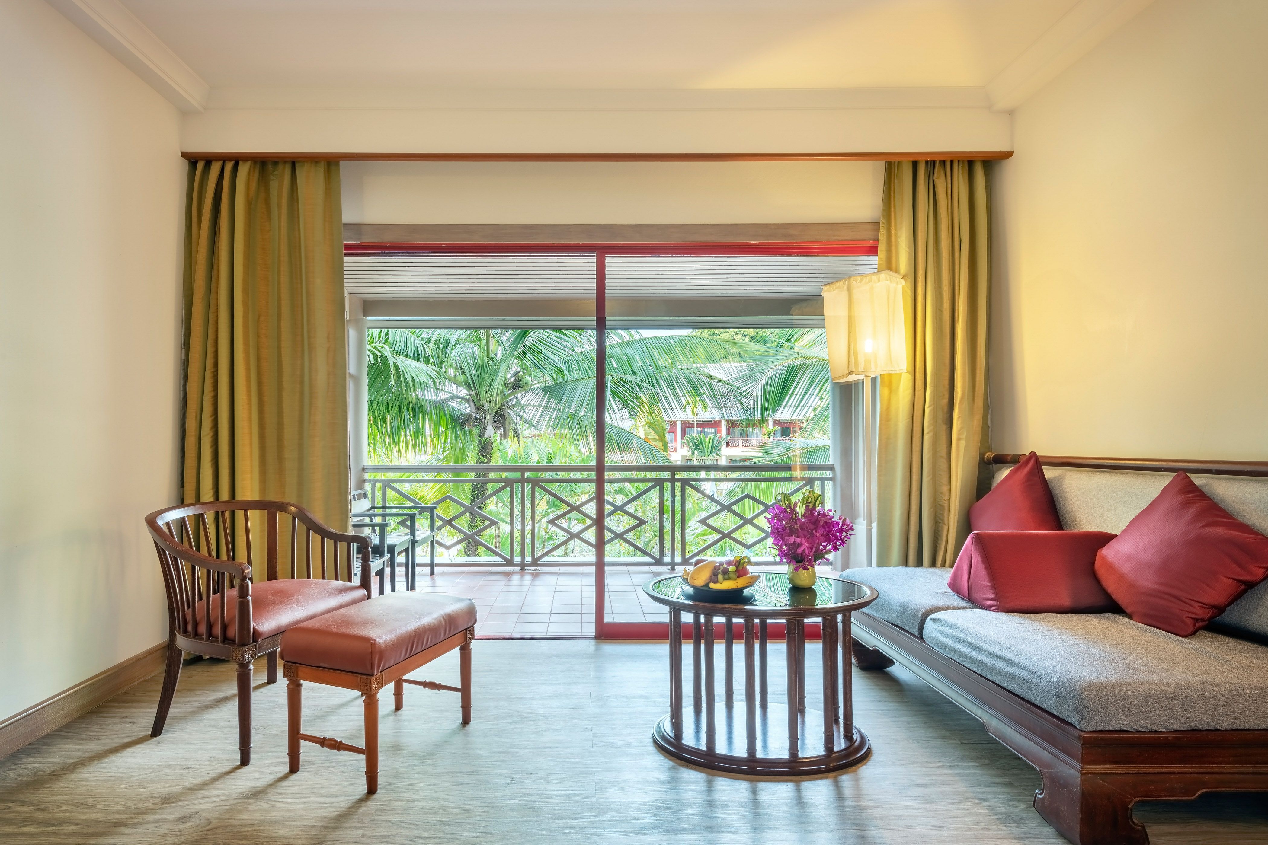 DELUXE ROOM 