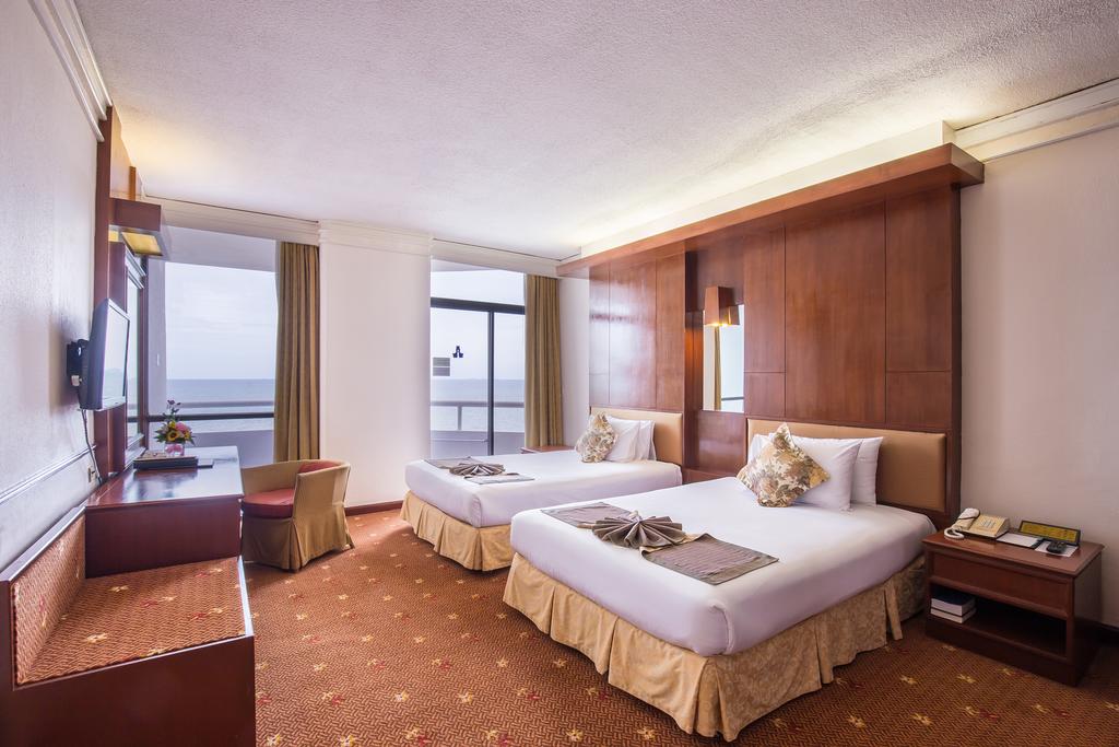 GRAND SUITE