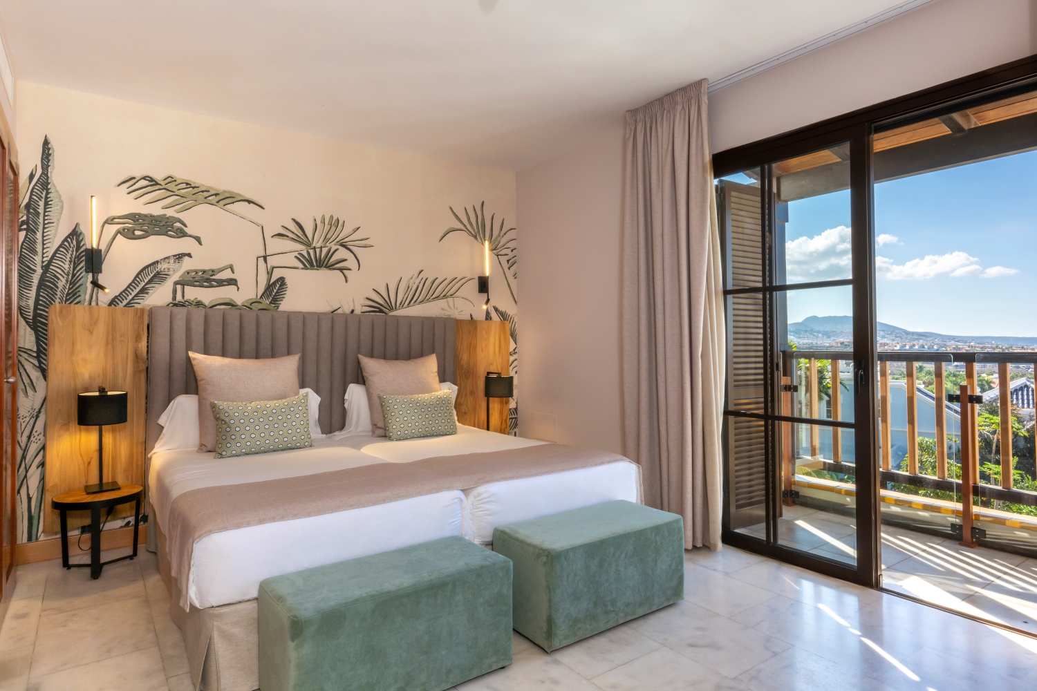 1 BEDROOM VILLA WITH HOT TUB