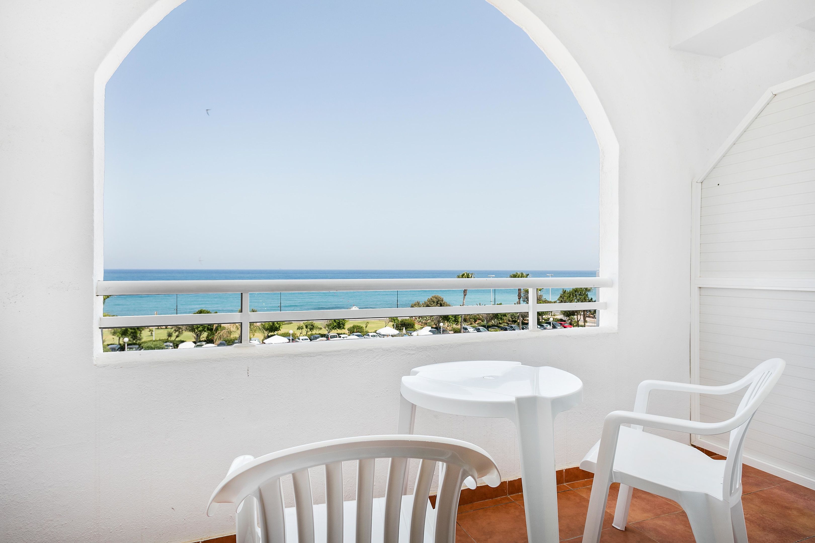 DOUBLE SEA VIEW (LATERAL OR FRONT VIEW) WITH TERRACE