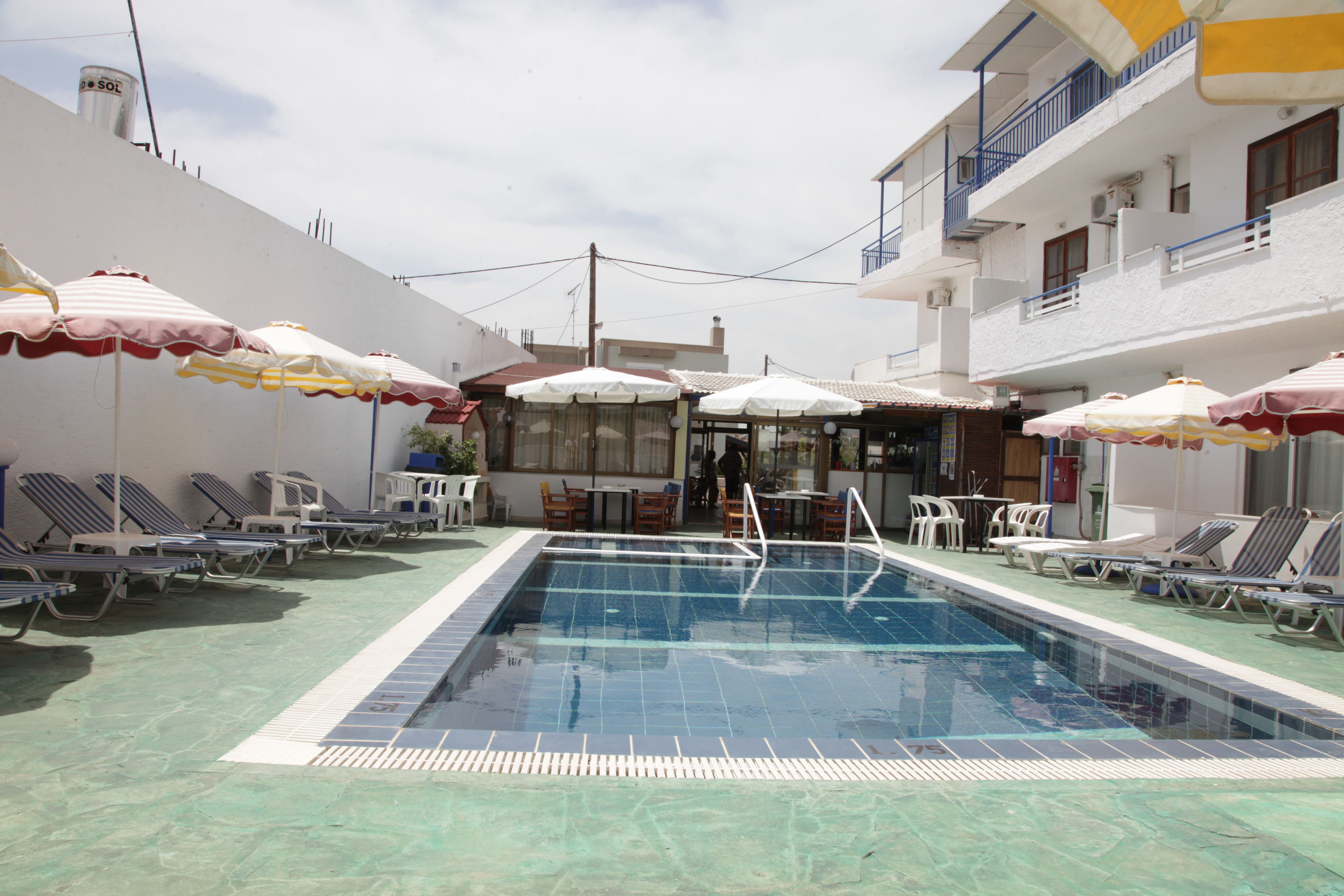 Piscina deschisă