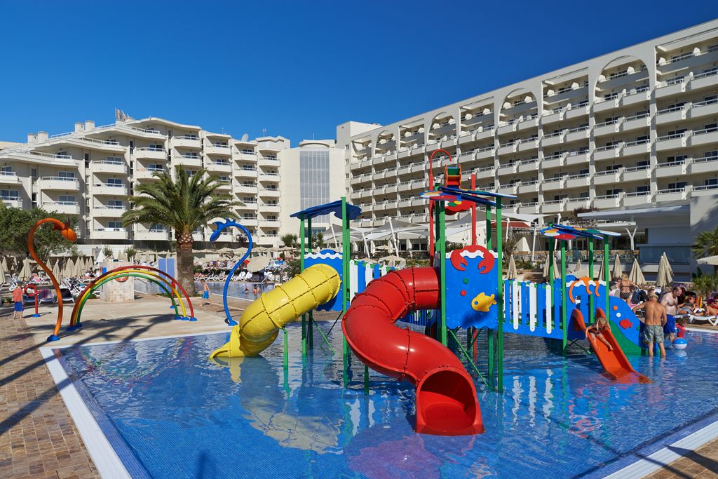 Piscina exterioara pentru copii