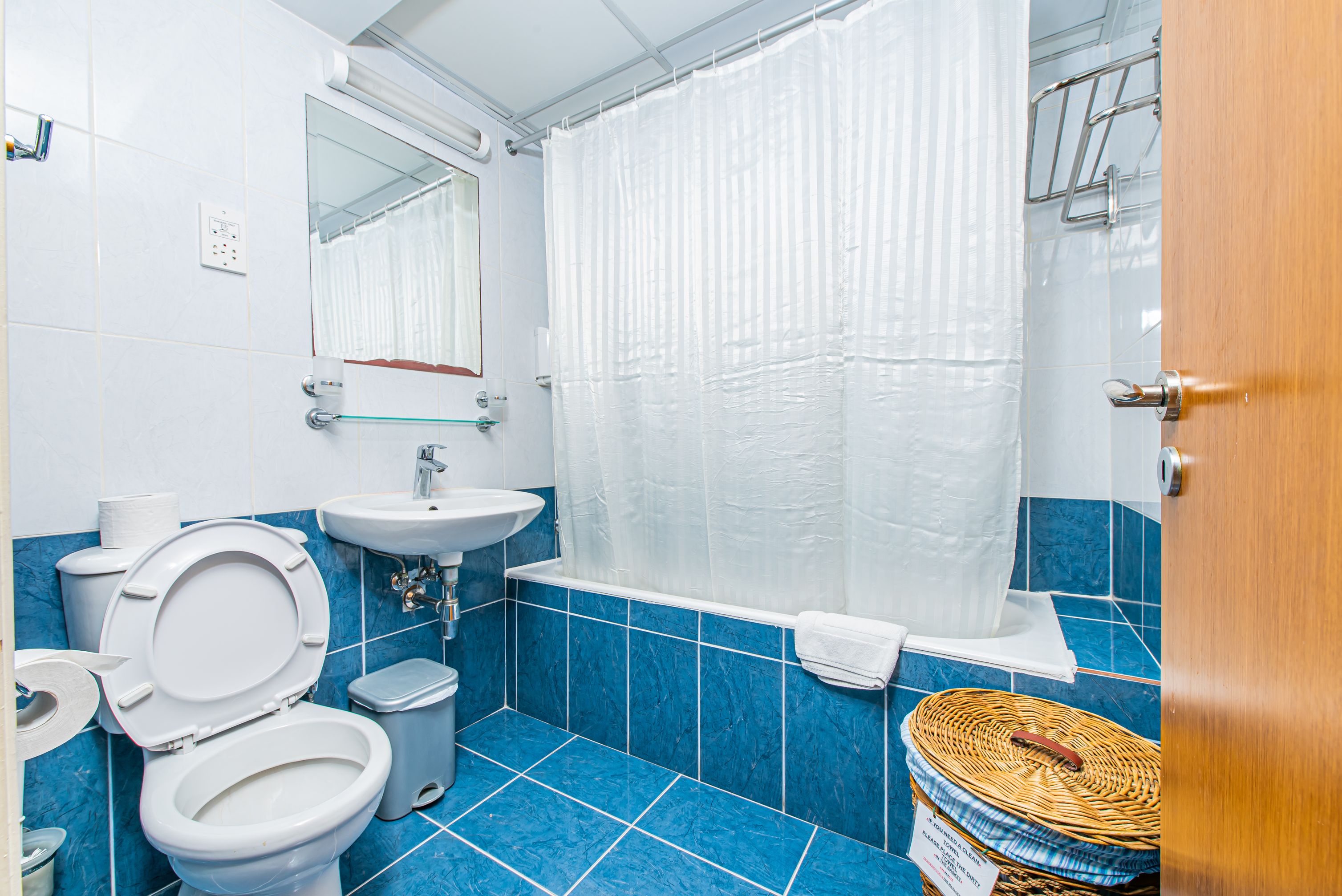 1 BEDROOM STANDARD APARTMENT (BALCONY)