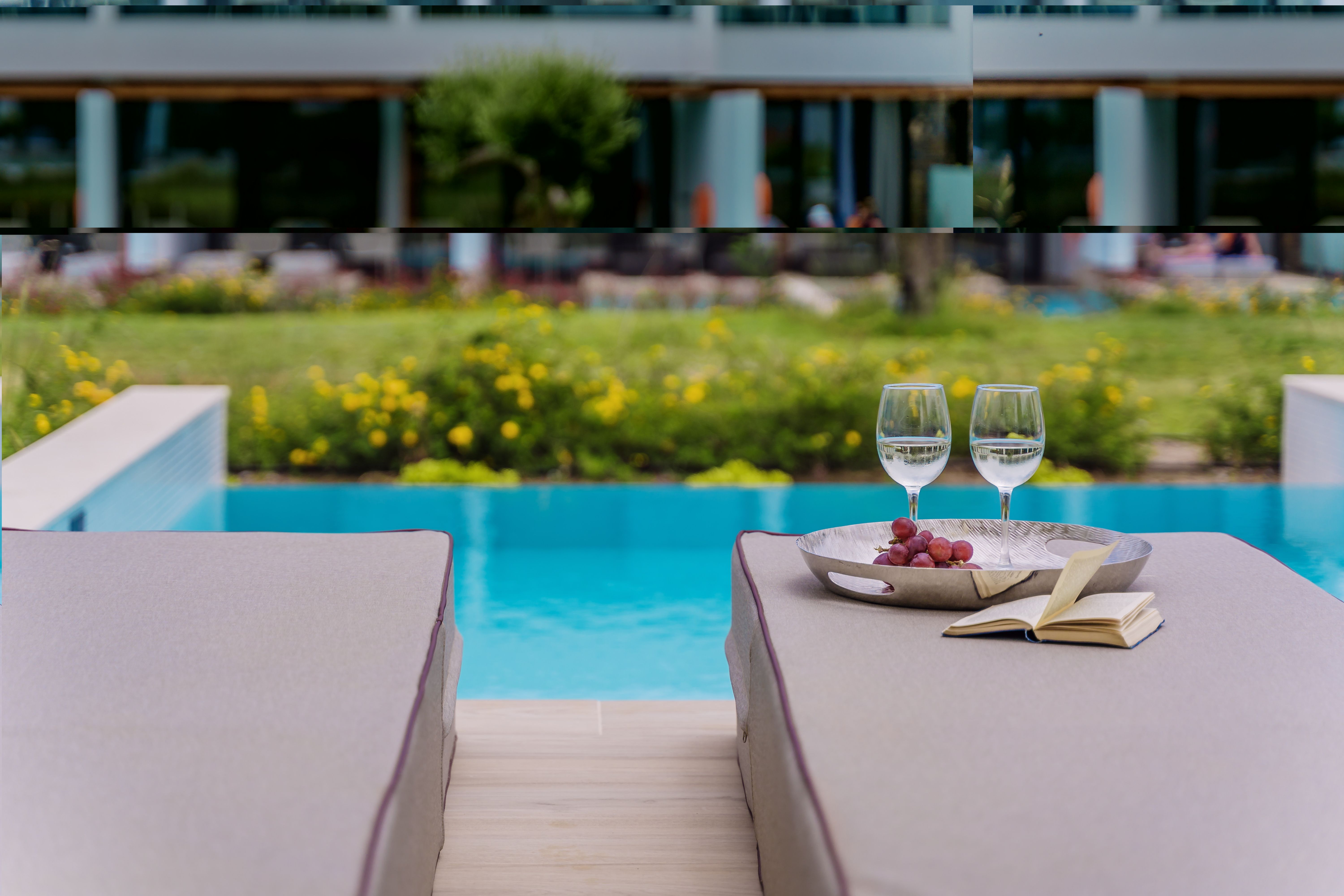 SUITE PRIVATE POOL GARDEN VIEW