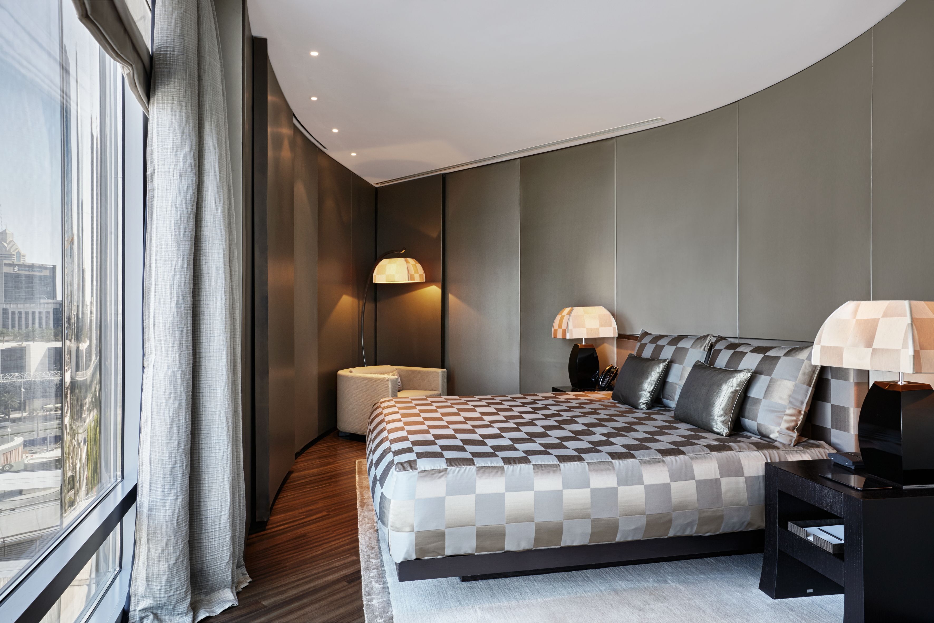ARMANI EXECUTIVE SUITE