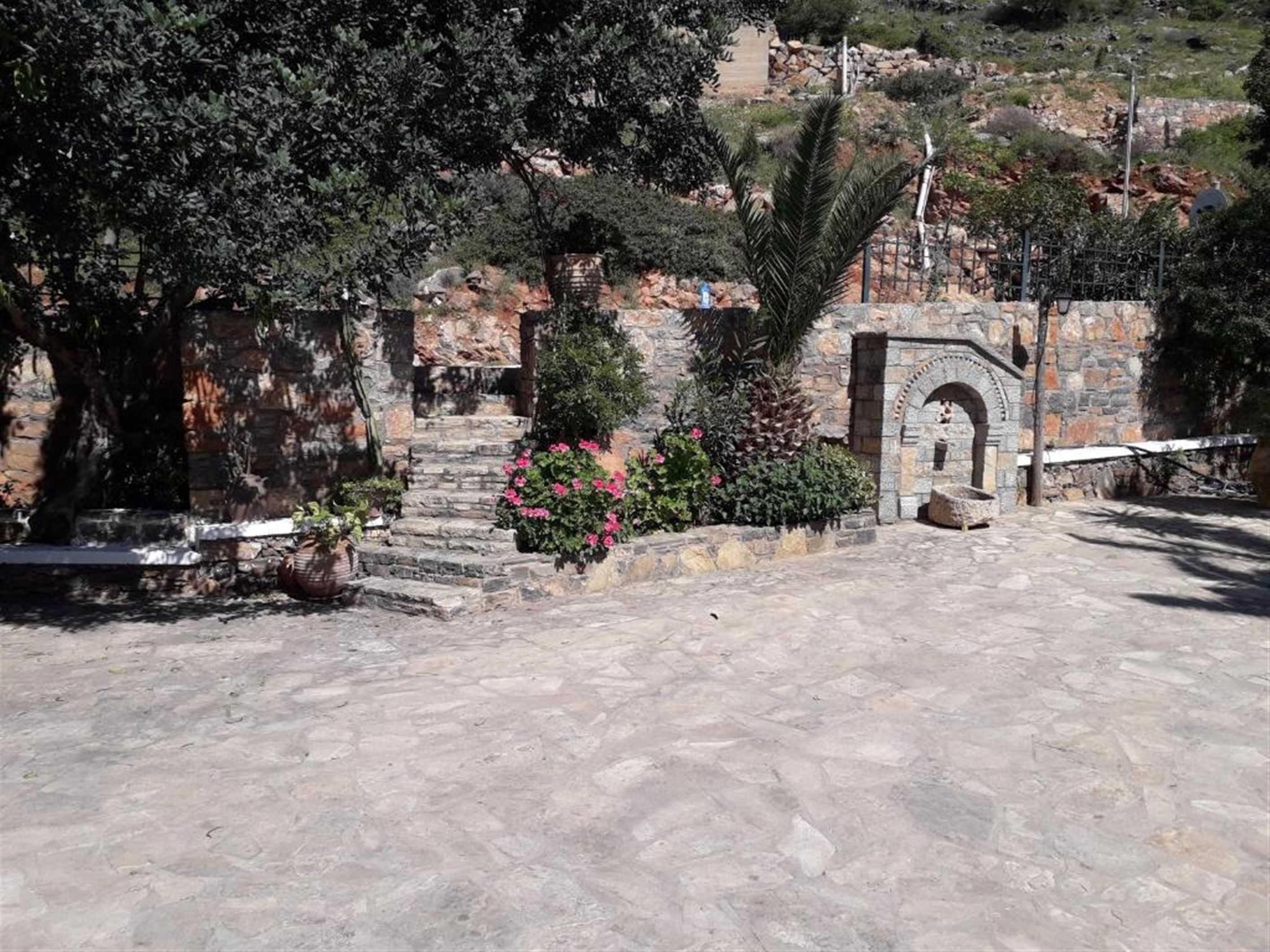 Clădirea principala