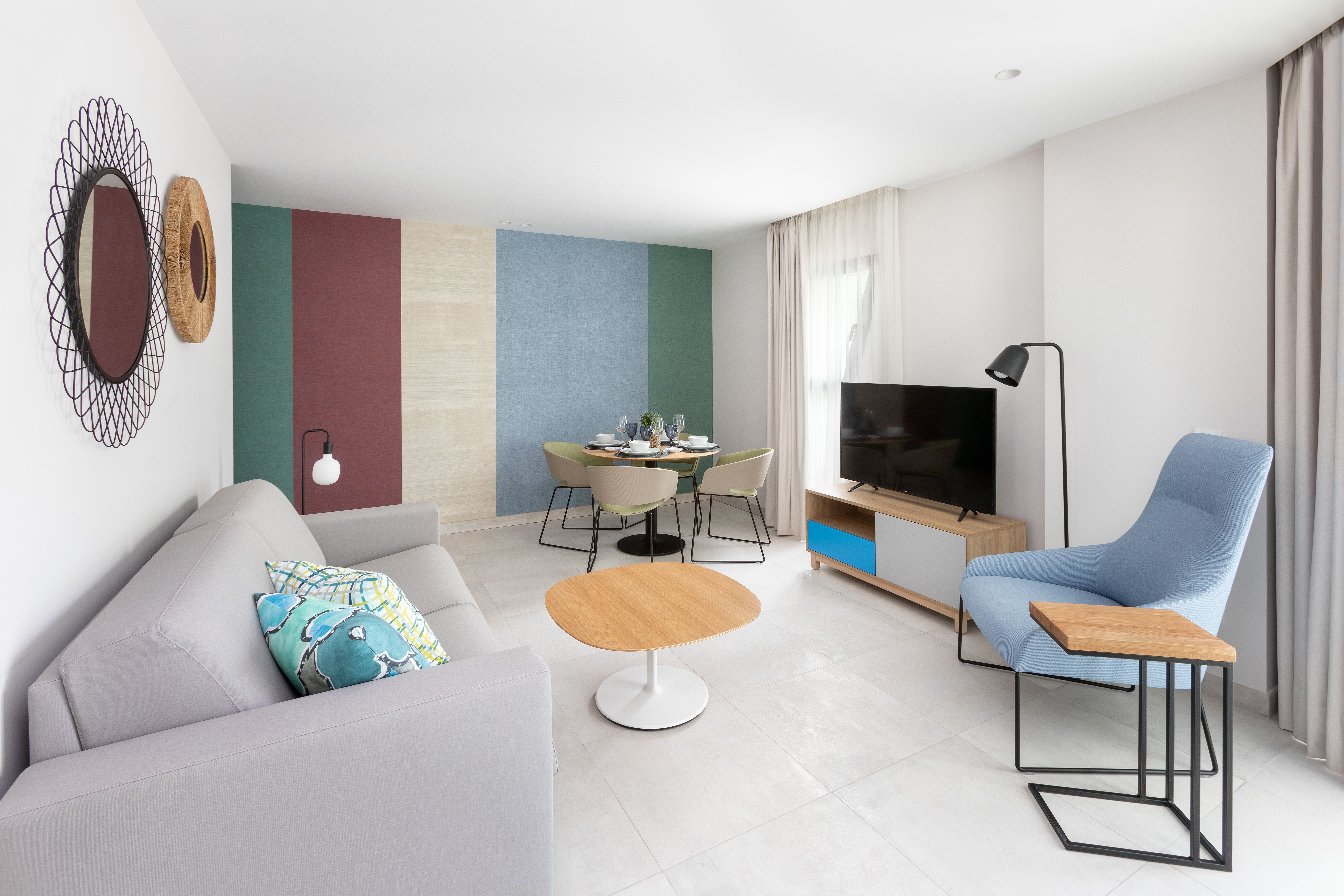 APARTMENT 2 BEDROOMS BALCONY