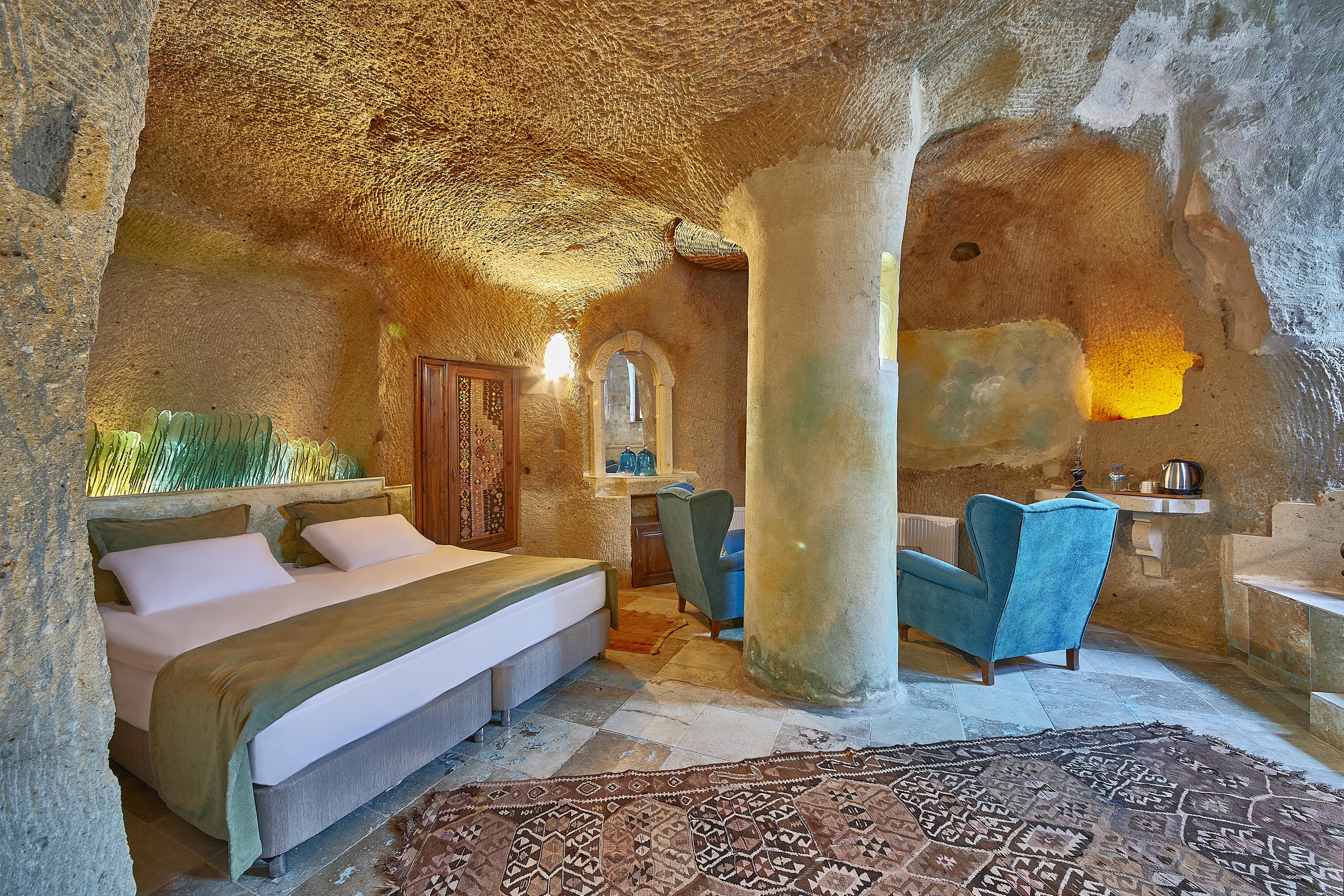 KING SUITE ROOM