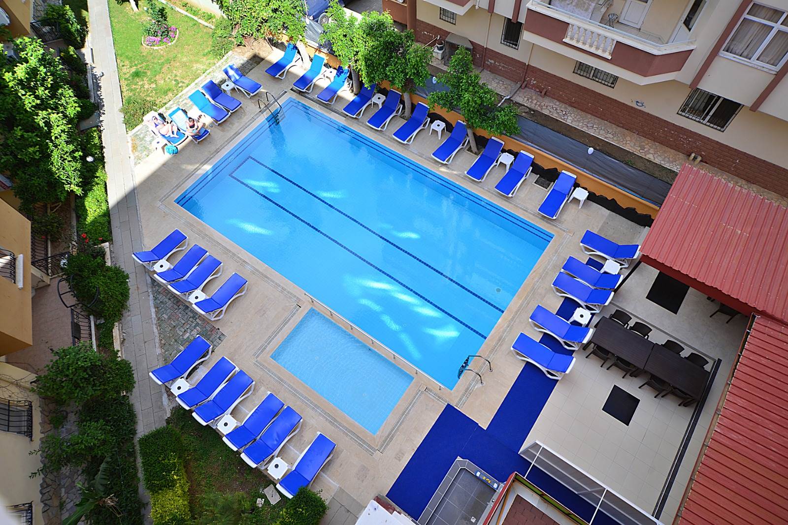 Piscina deschisă