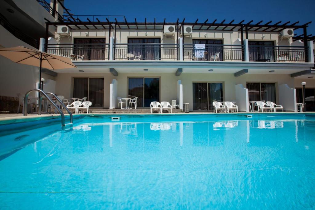 Piscina deschisă