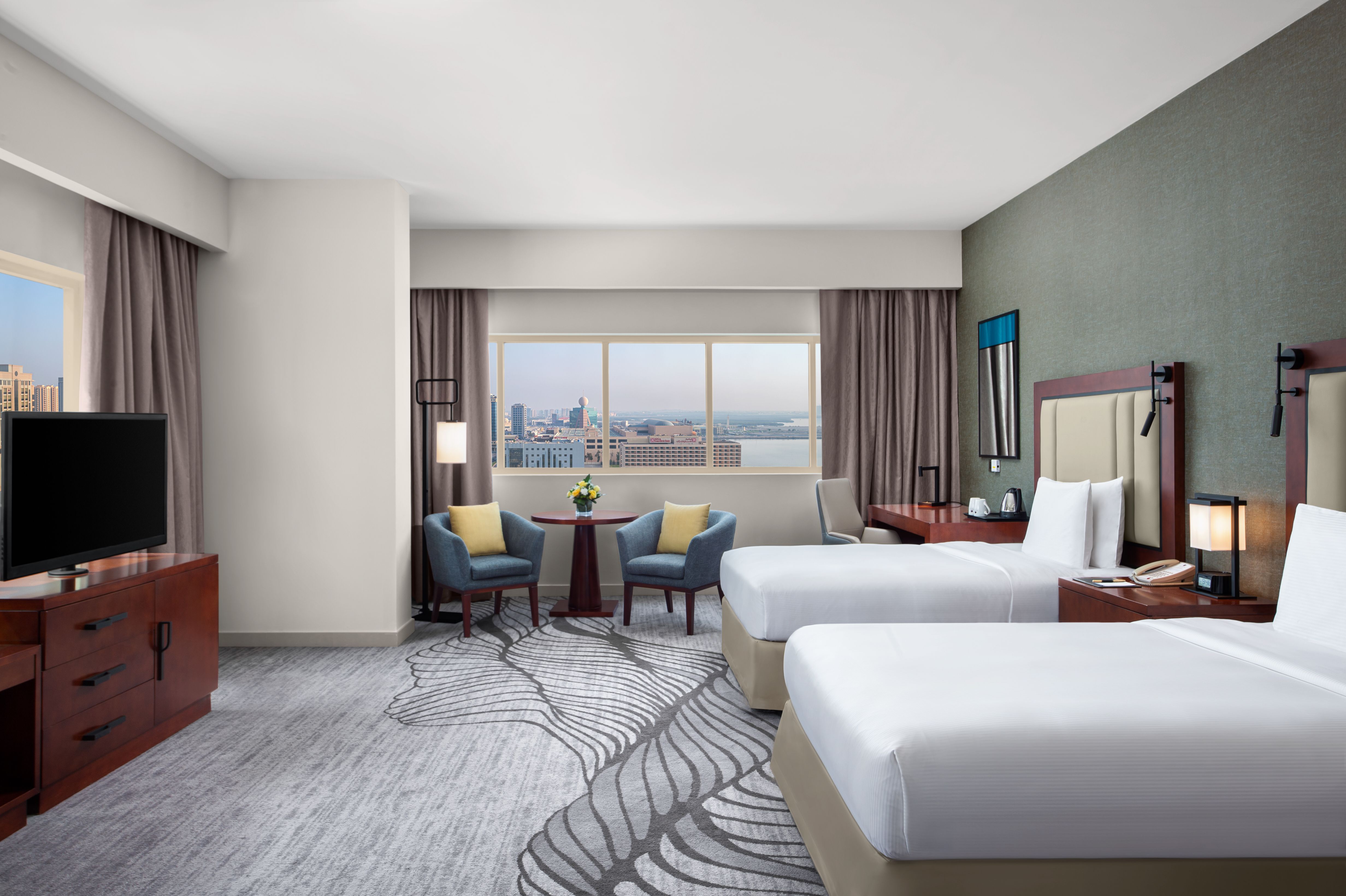 DELUXE ROOM