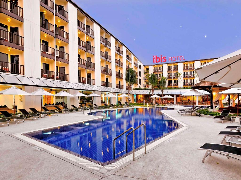 Piscina deschisă