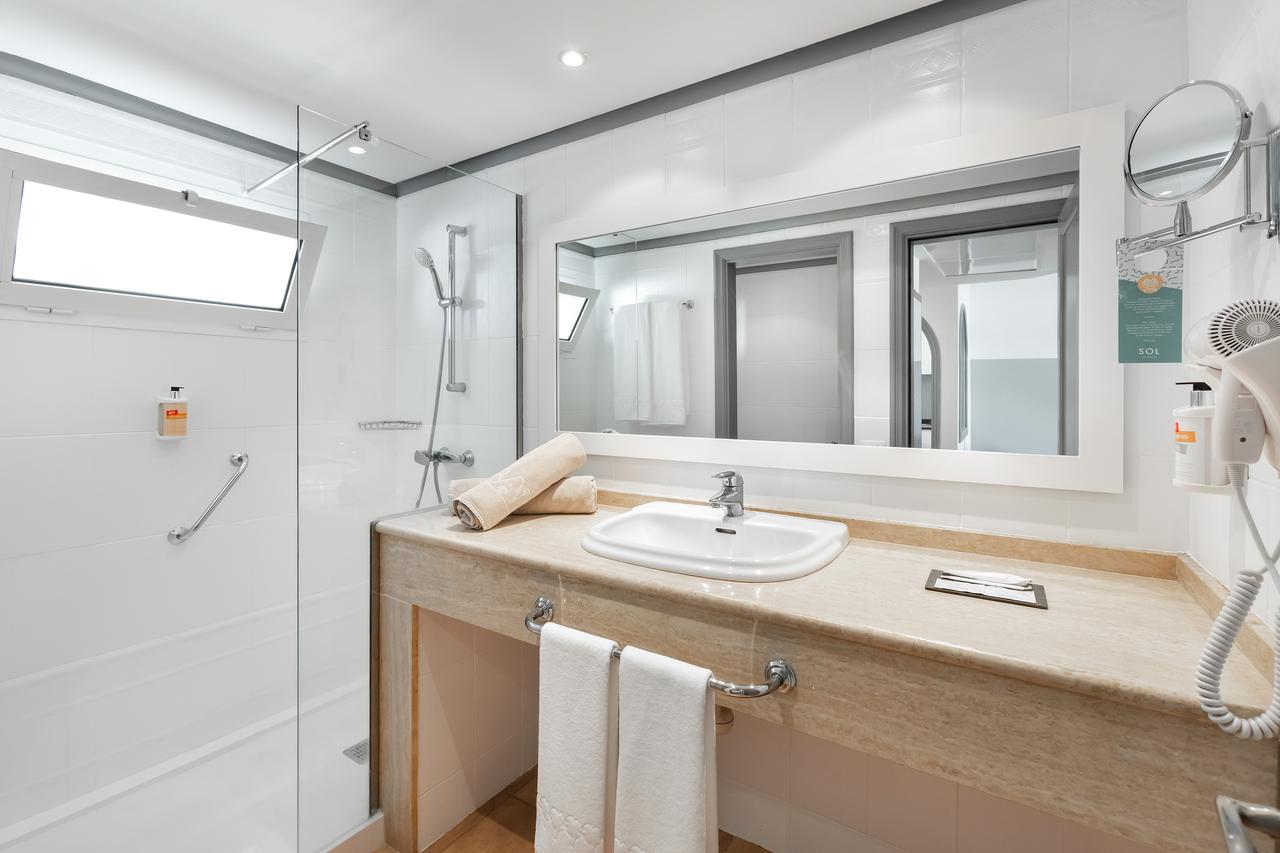 APARTMENT ONE BEDROOM WITH TERRACE