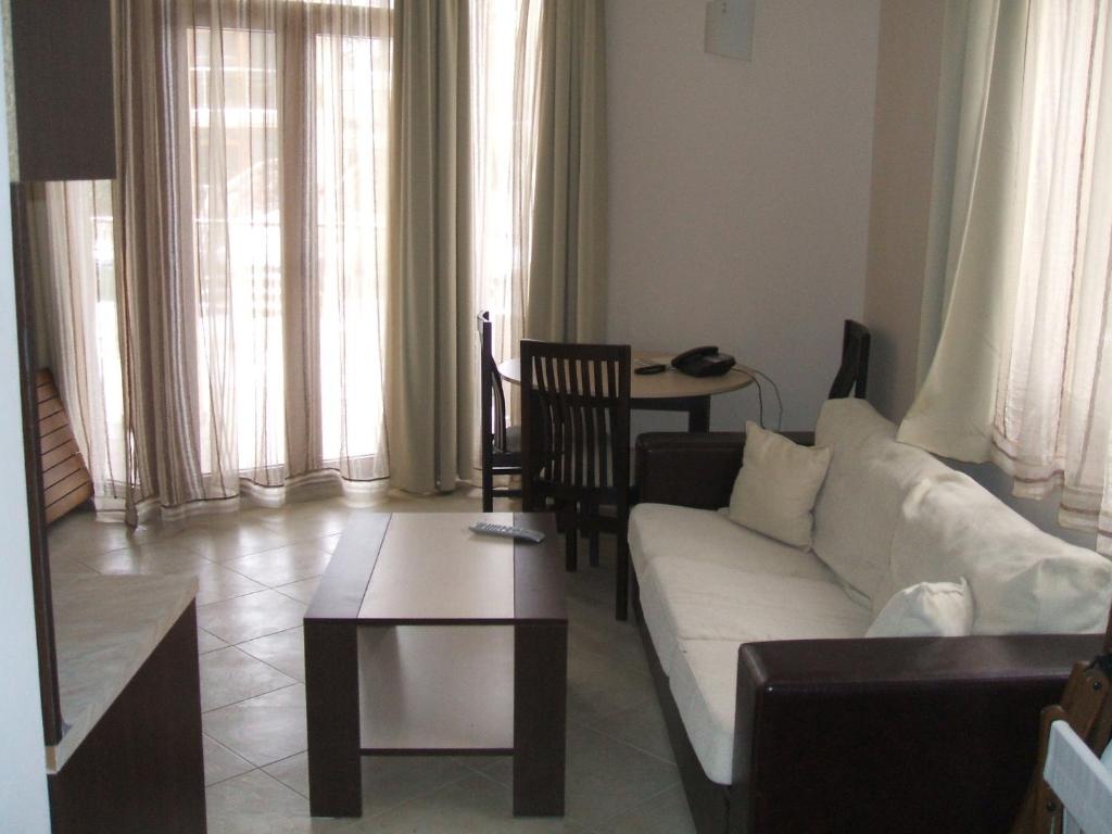Standard Apartment (Balcony)