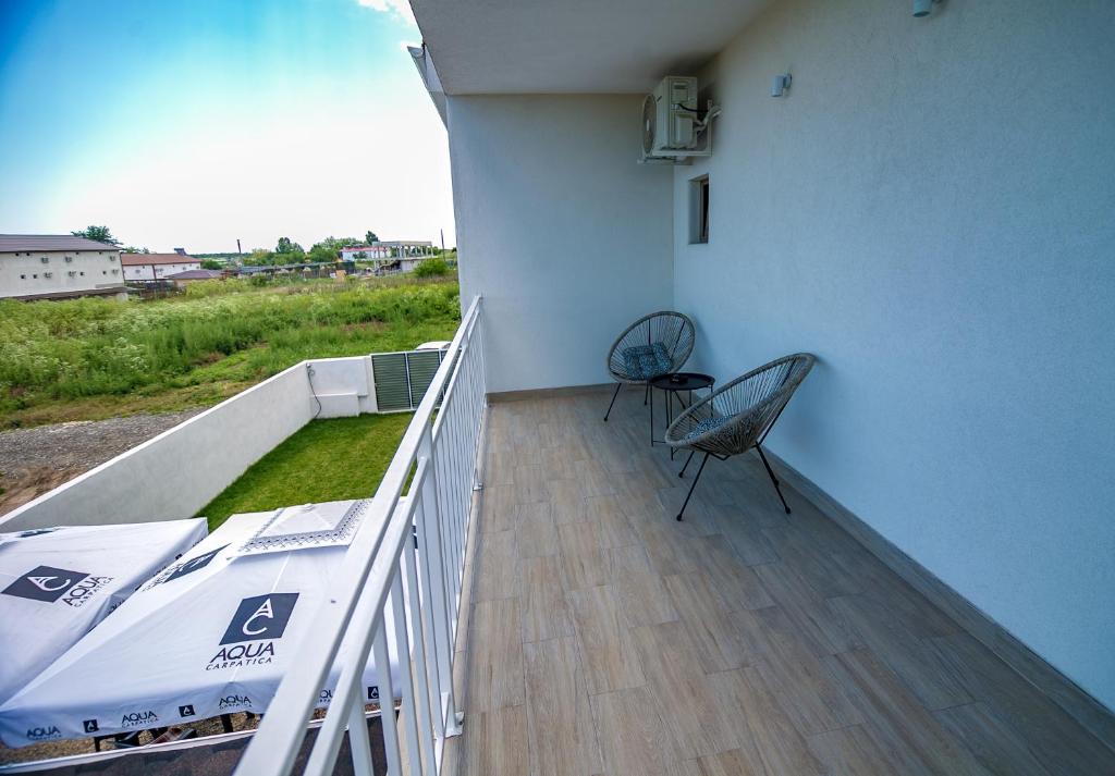 Camera triplă cu balcon 