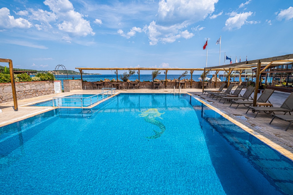 Piscina deschisă