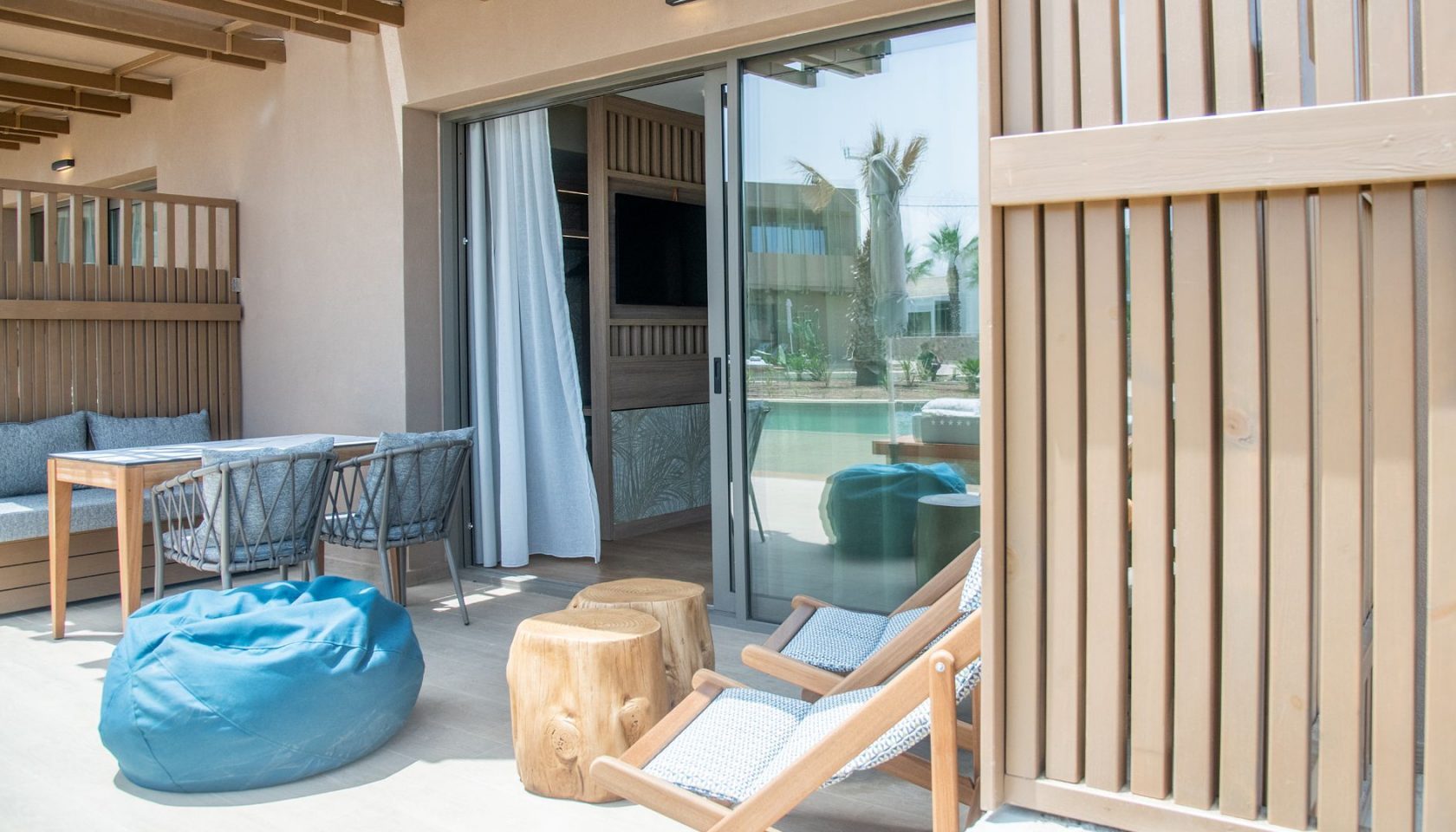 Classic Double Room Garden View with Pool Access