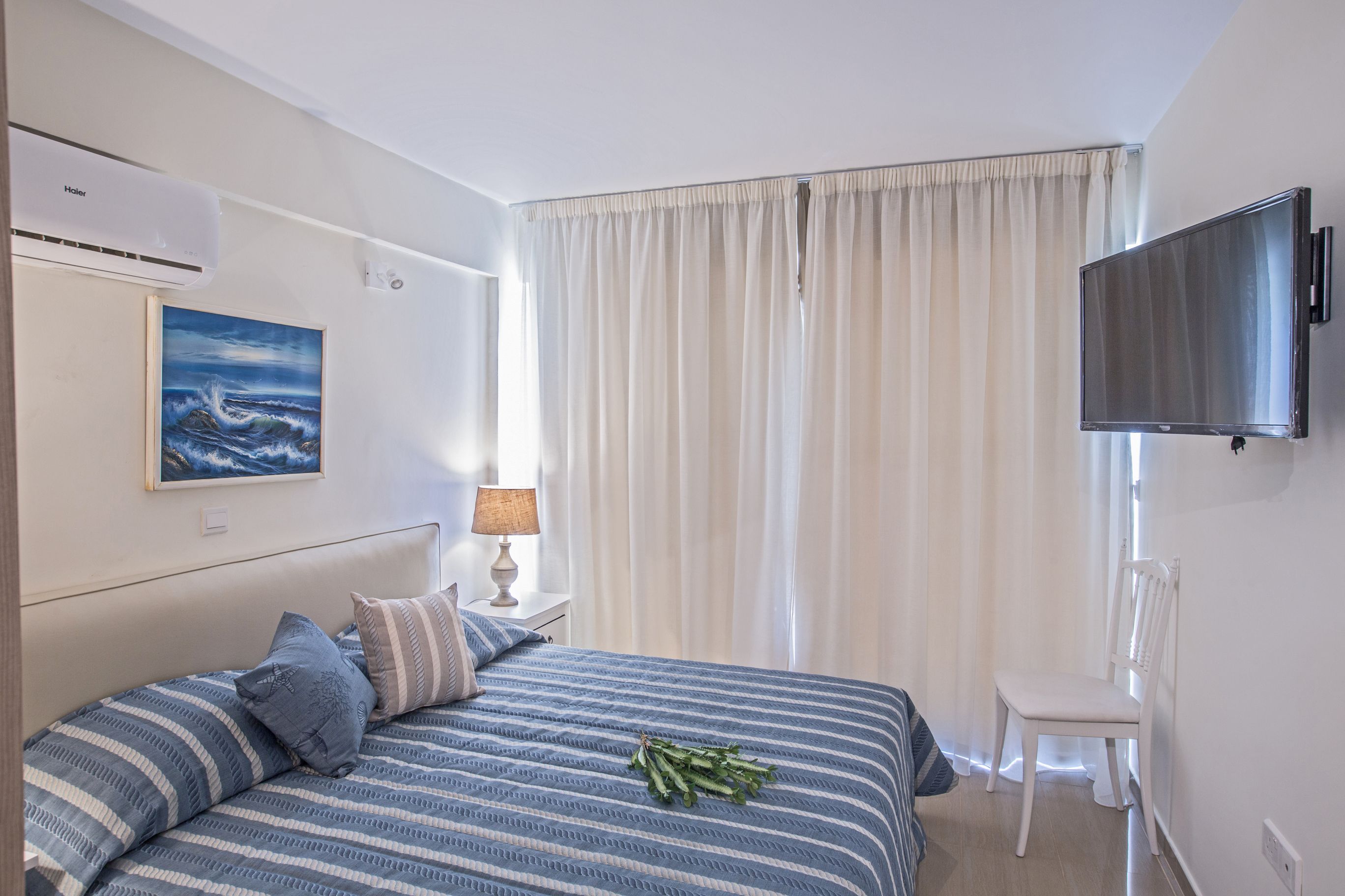 STANDARD ROOM SIDE SEA VIEW