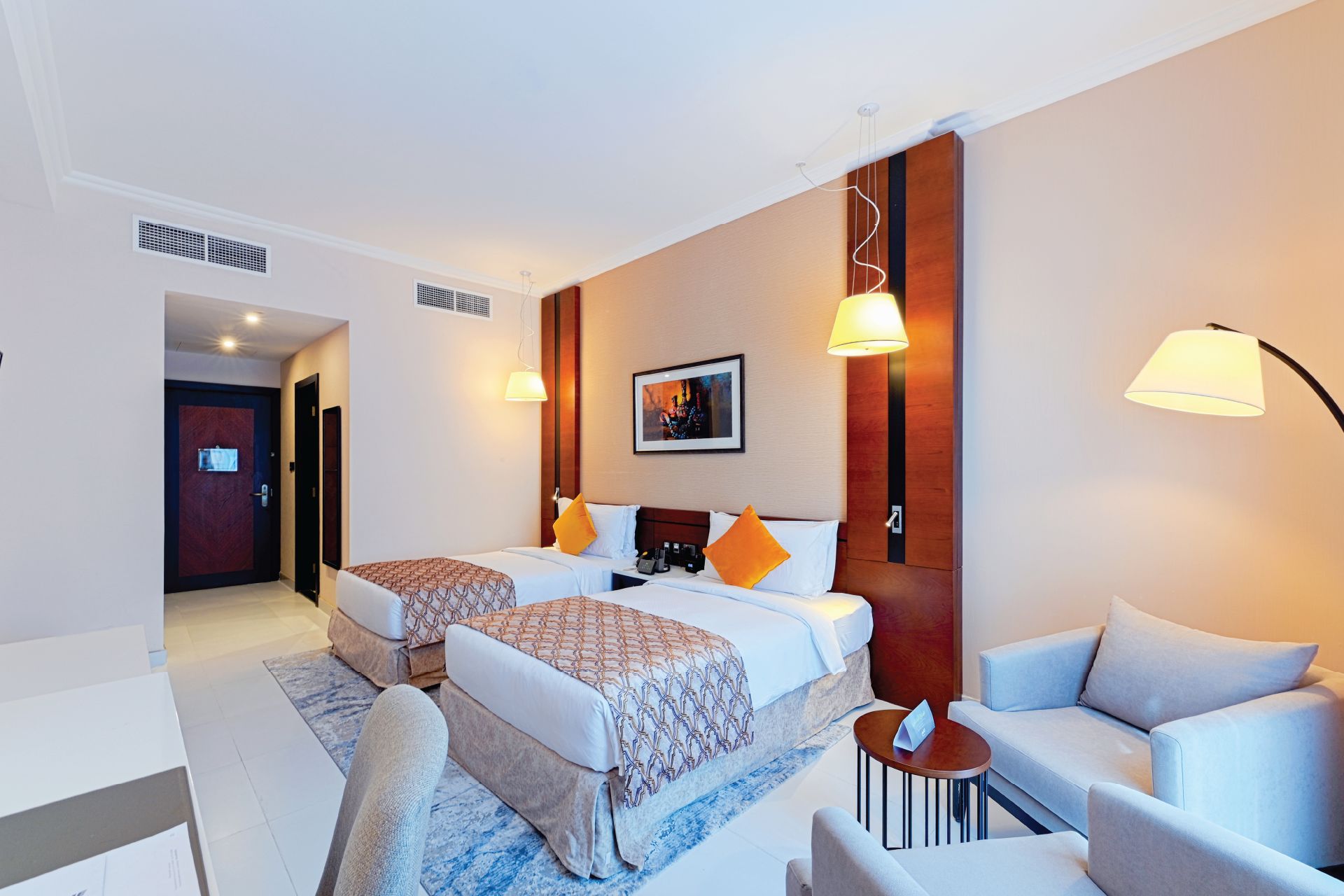 Deluxe Room (King/Twin)