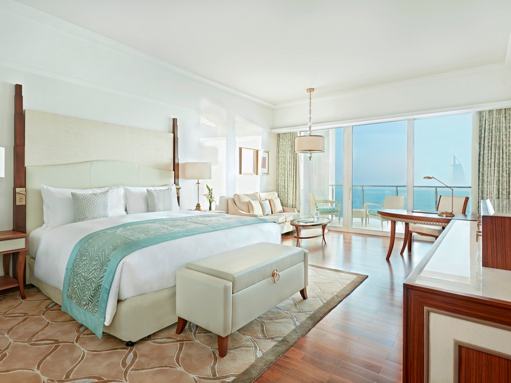  Waldorf Astoria 2-Bedroom Family Suite