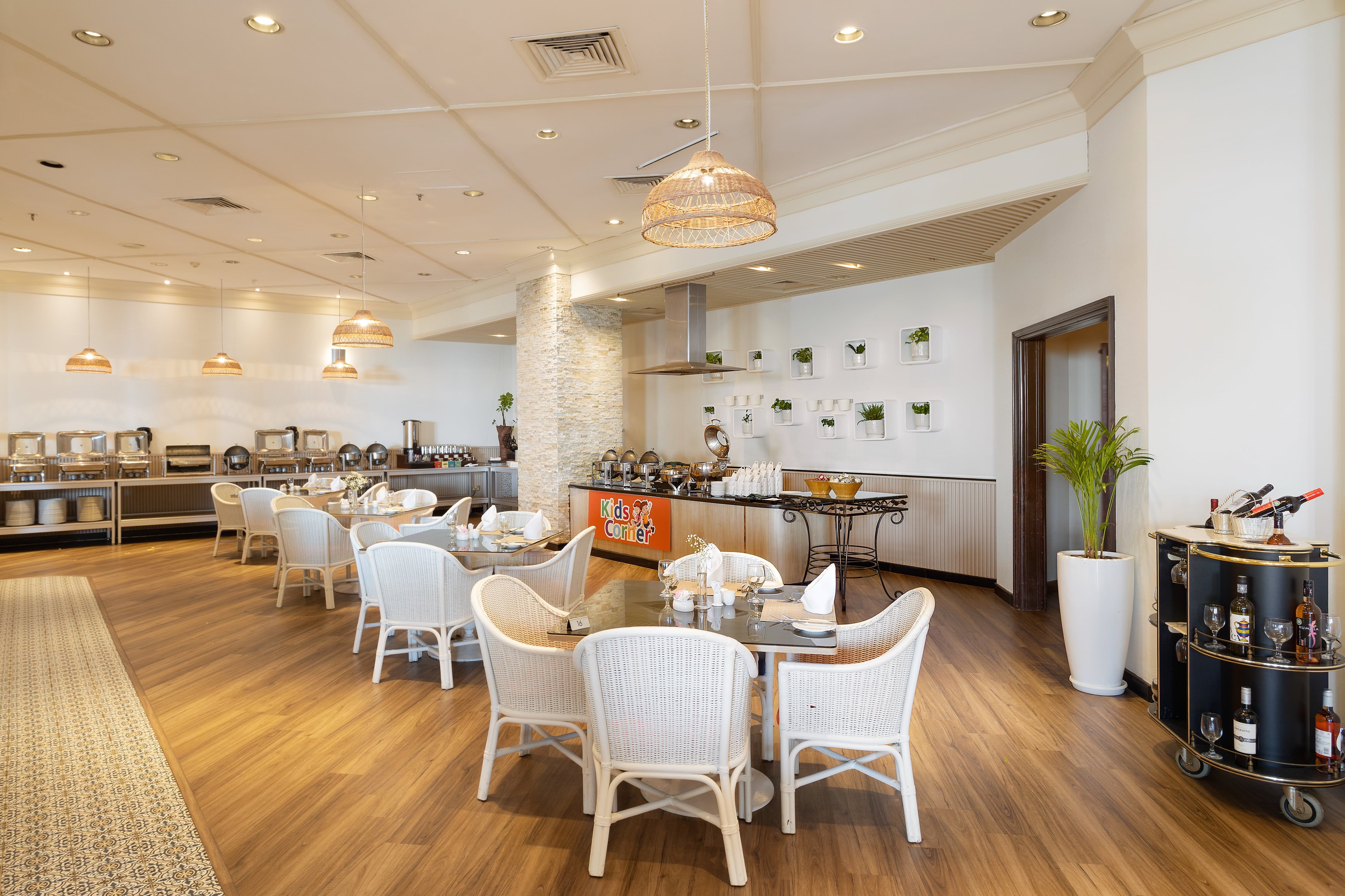 Cafe Naseem