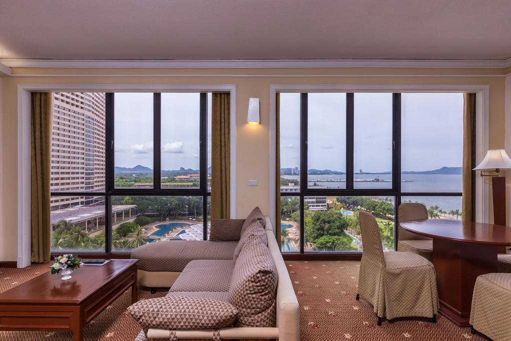 GRAND SUITE