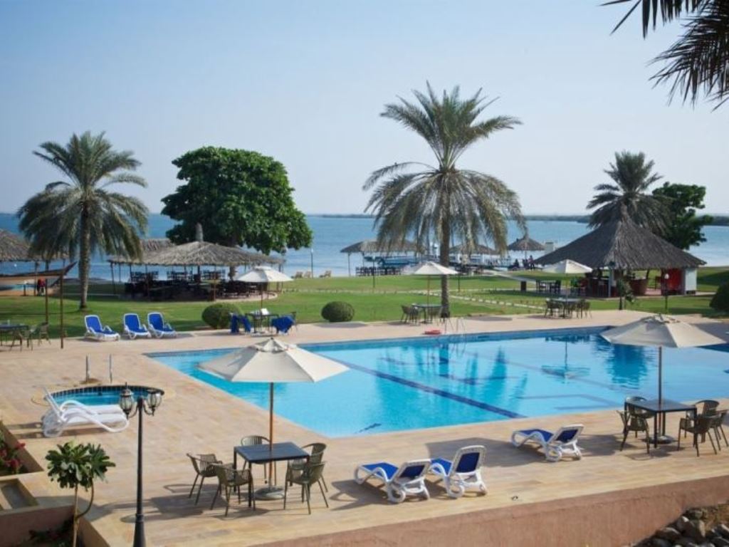 Piscina deschisă