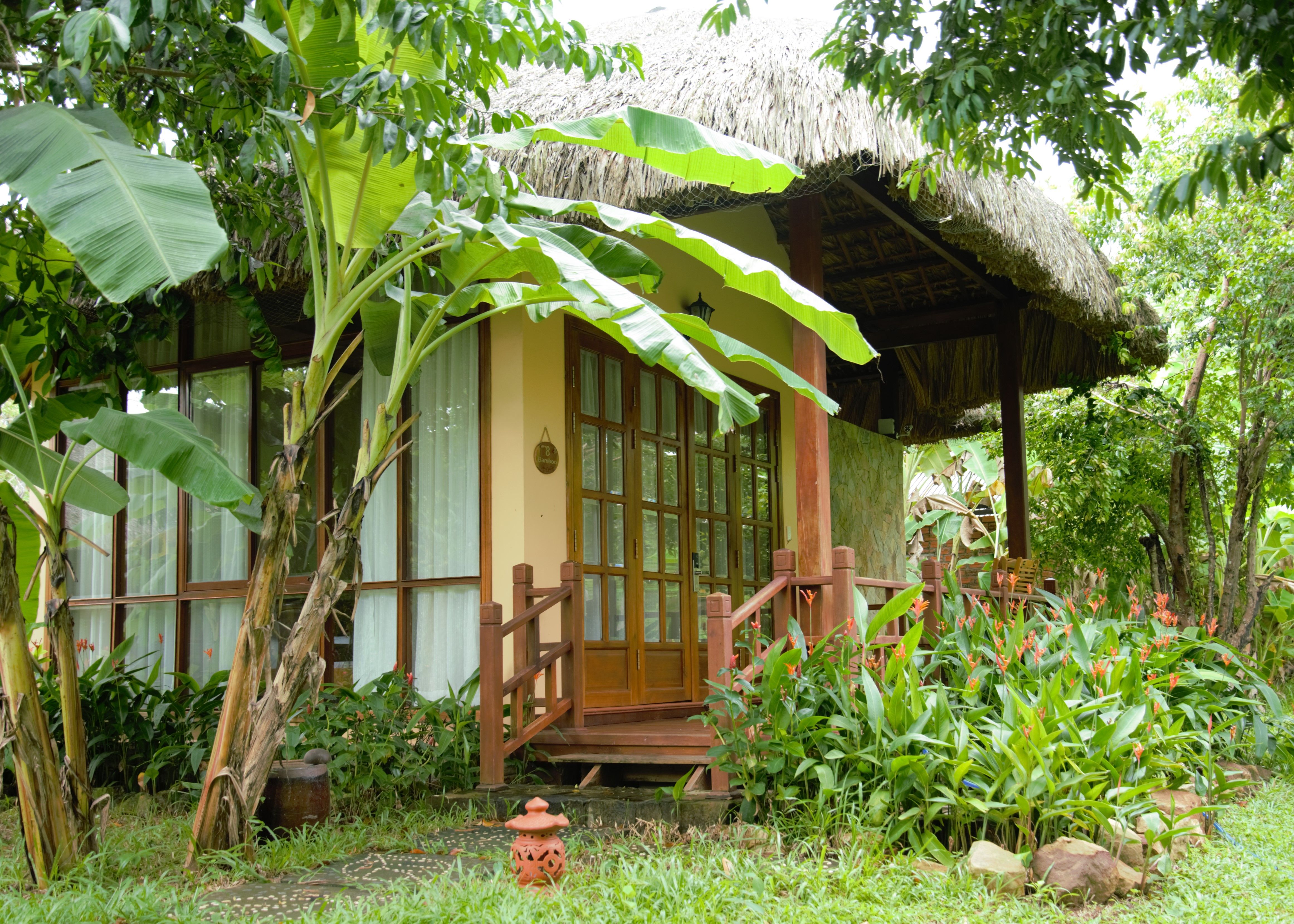 VALENTINE BUNGALOW