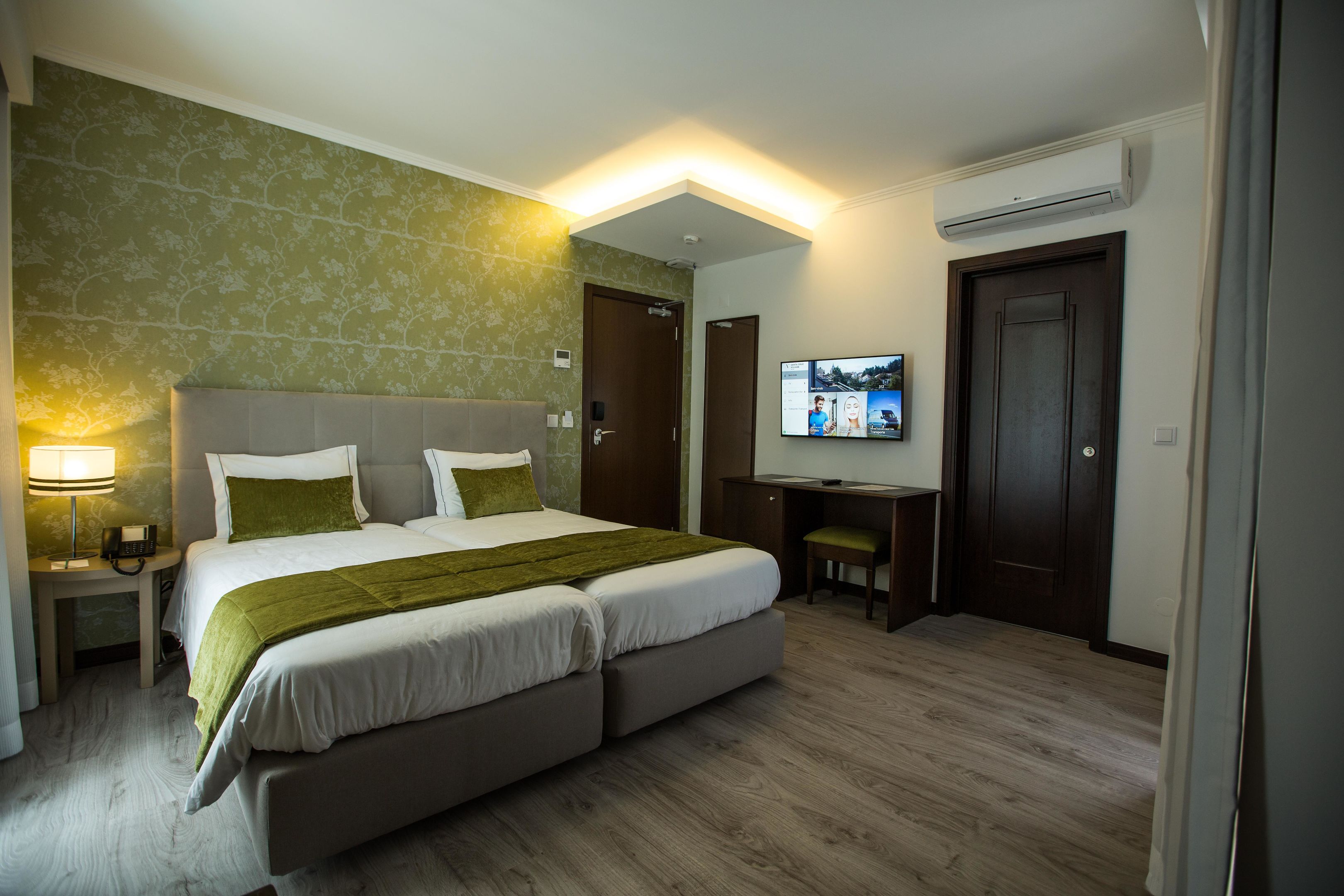 DB- DOUBLE ROOM STANDARD