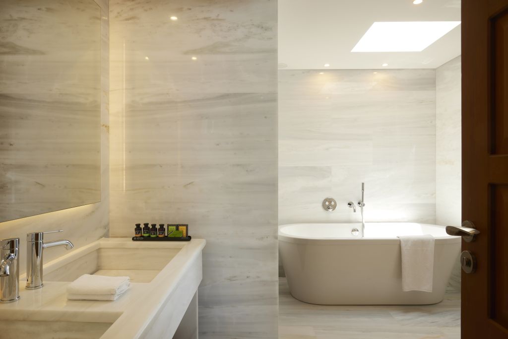 Peninsula Collection Two-Bedroom Suite with individual pool
