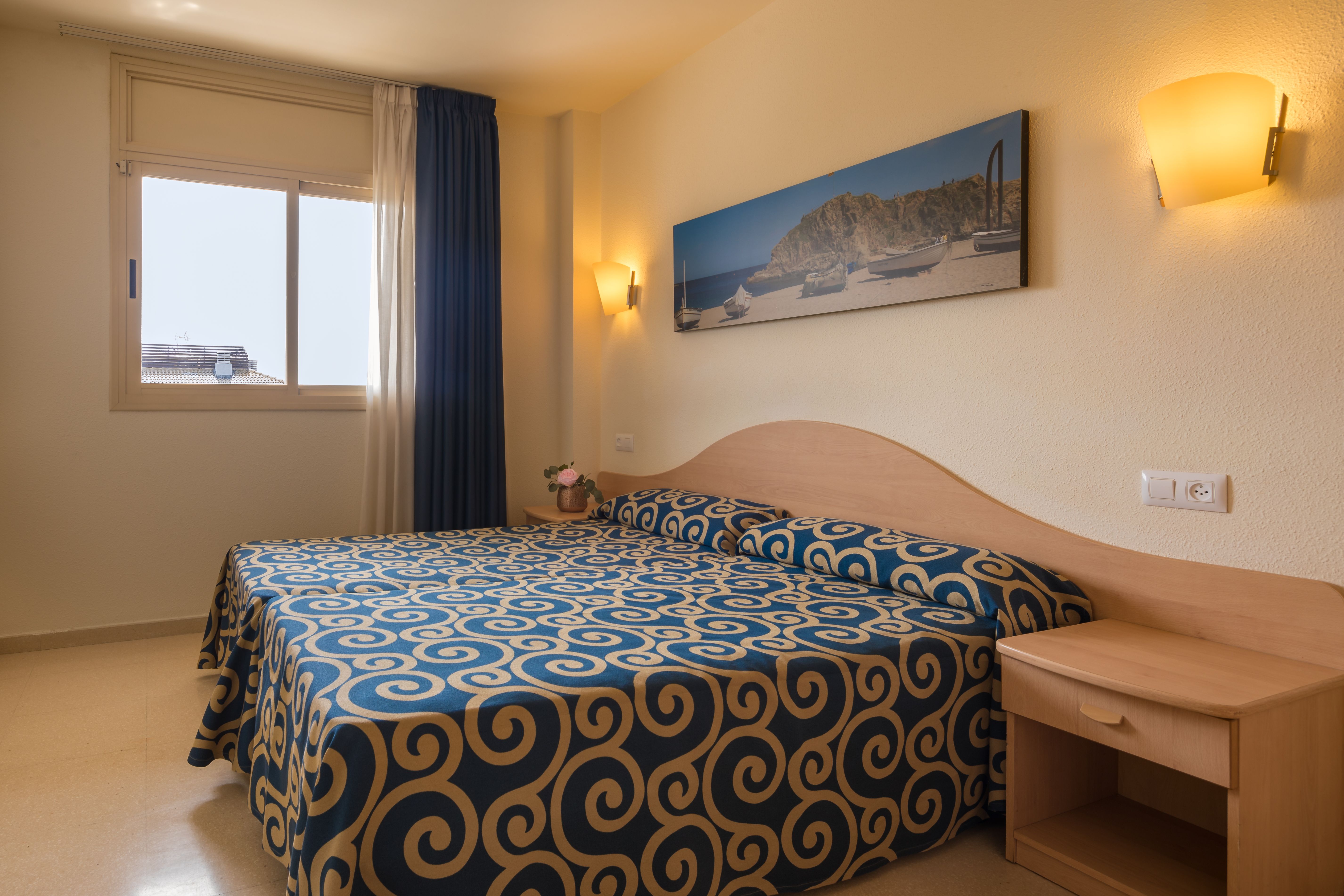 SUITE ONE BEDROOM