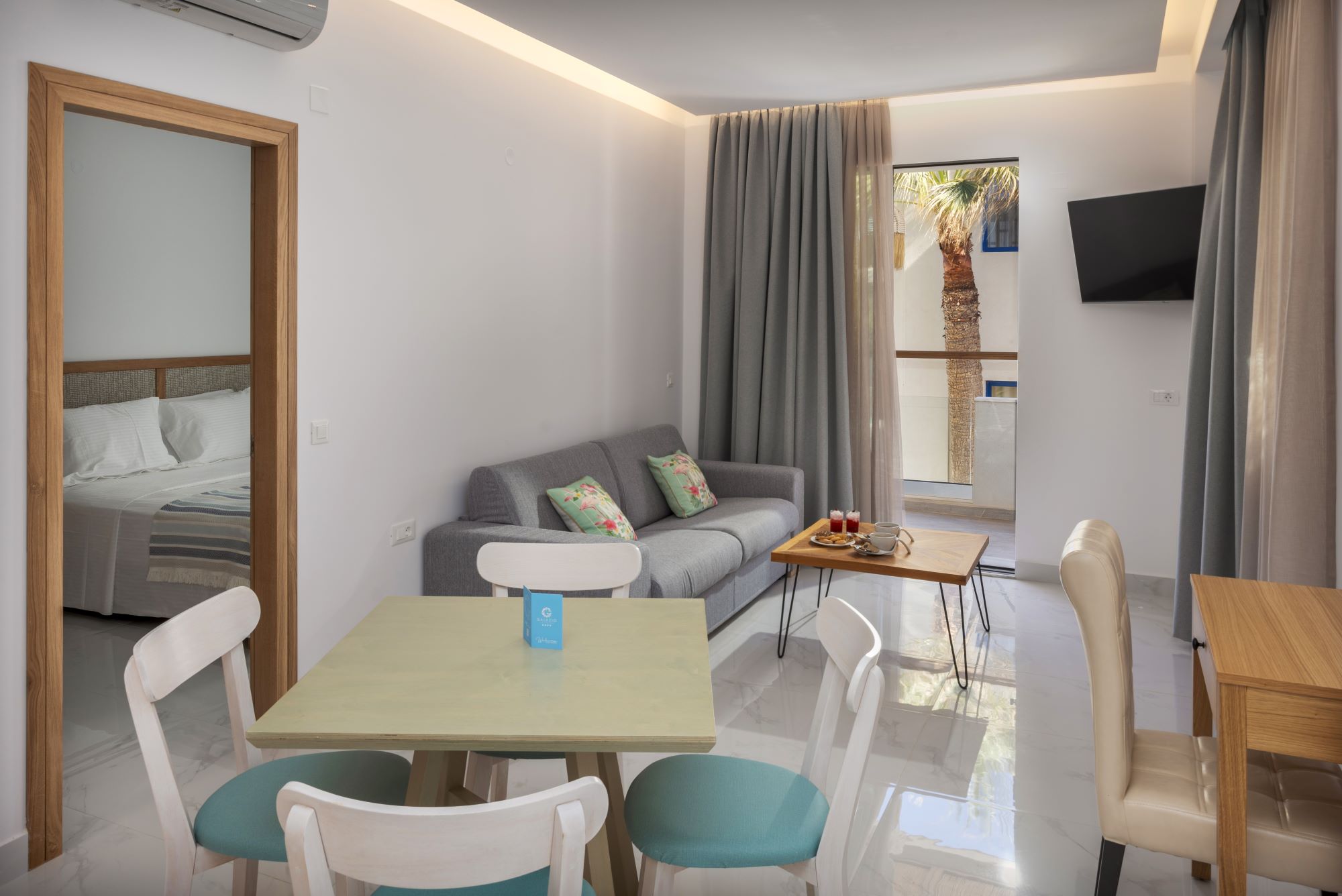 QUADRUPLE SUPERIOR APARTMENT BALCONY OR TERRACE