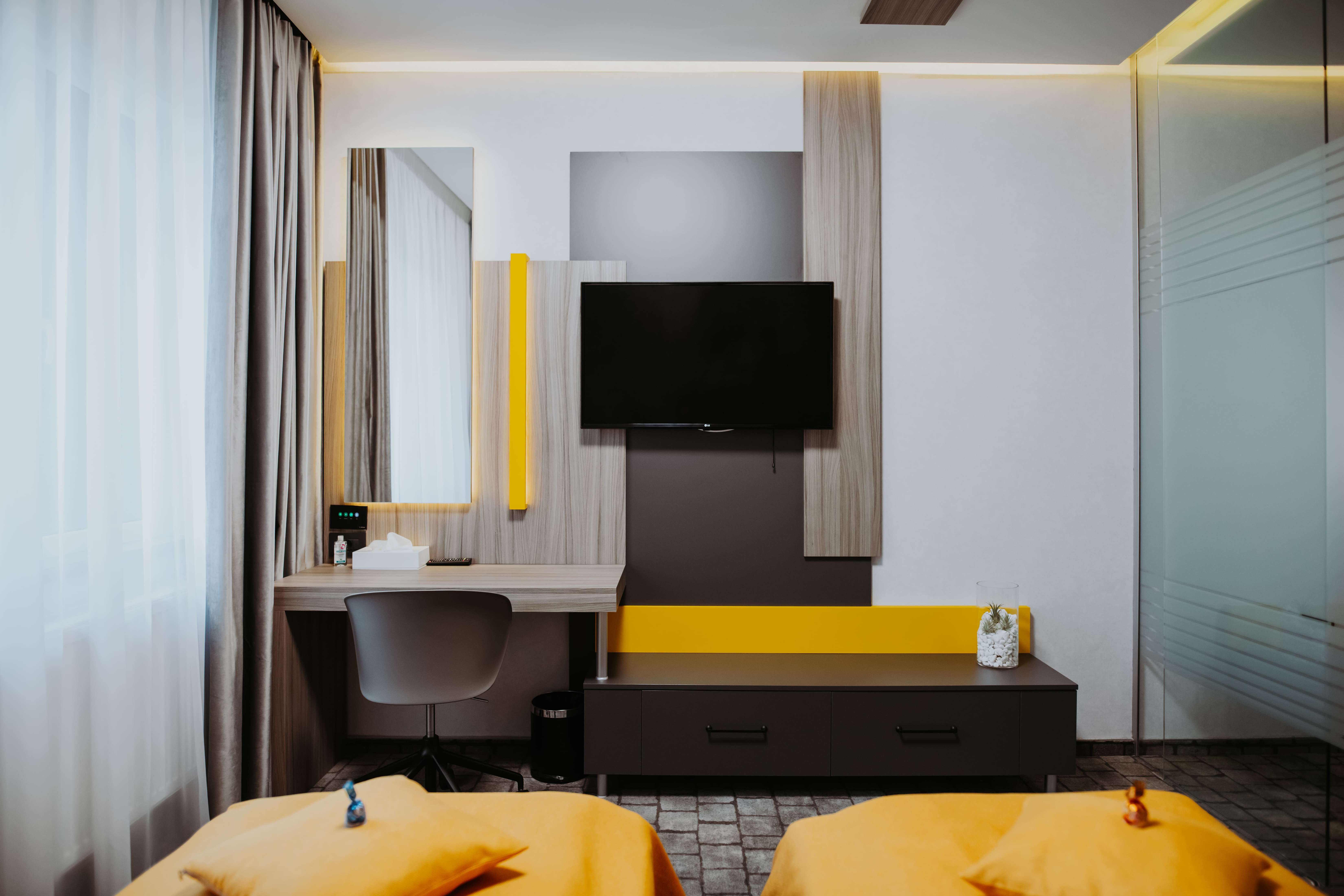 Studio Twin cu Balcon