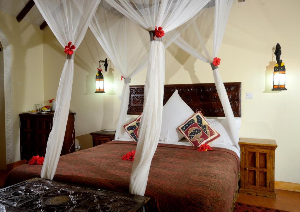 STANDARD DOUBLE ROOM (CHILD WITHOUT EXTRA BED)