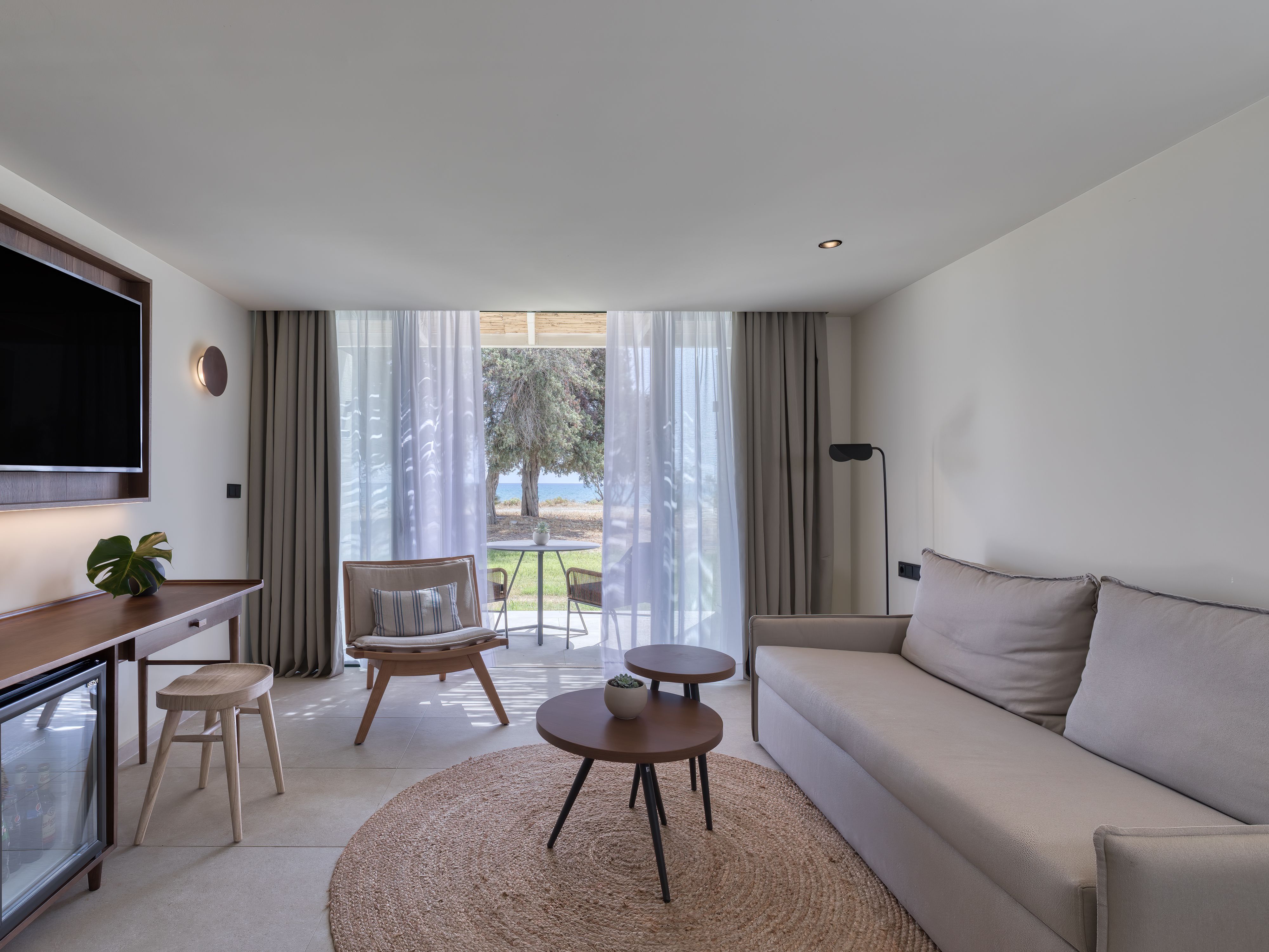 sapphire lush three bedroom suite