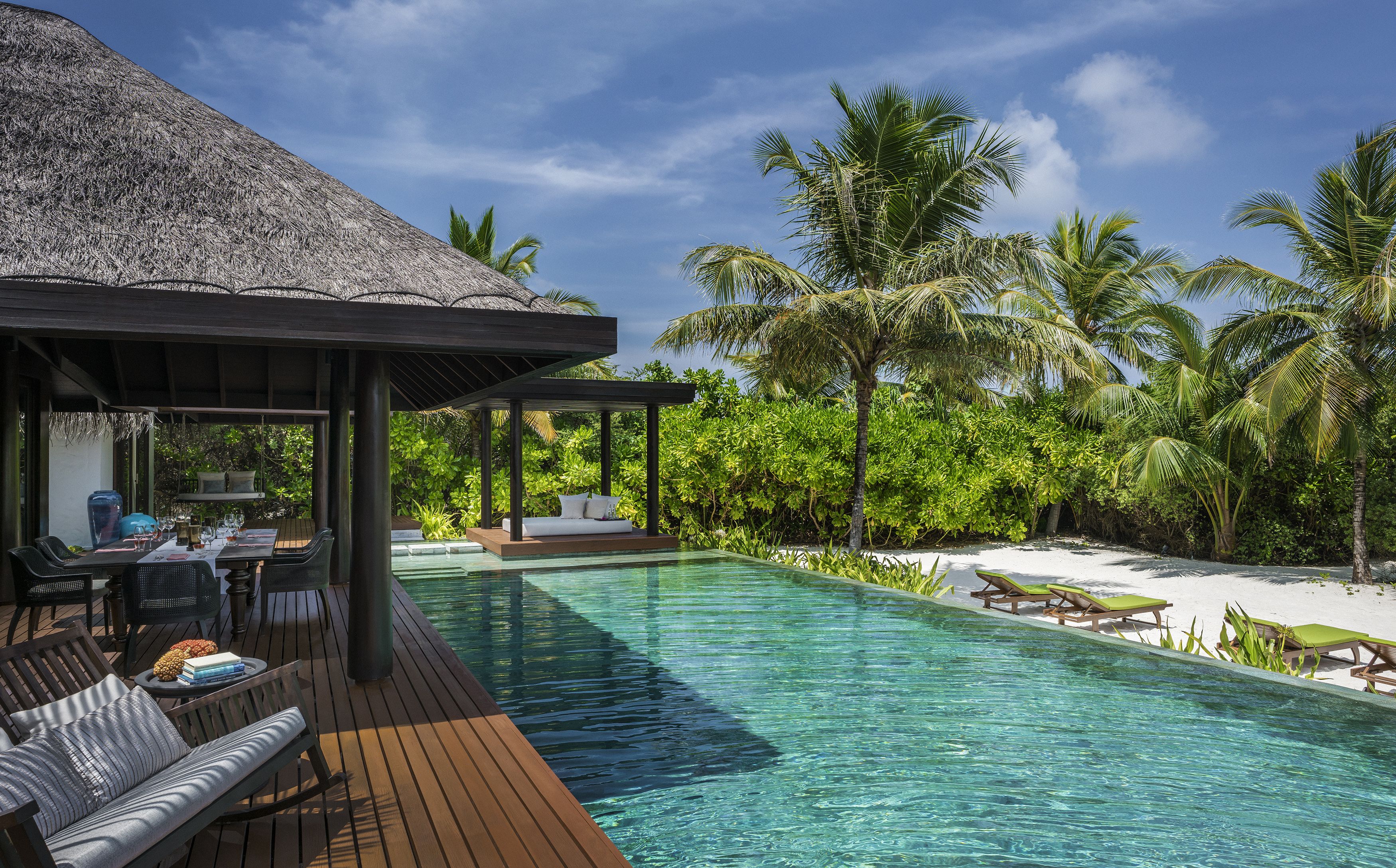Three Bedroom Beach Pool Residence