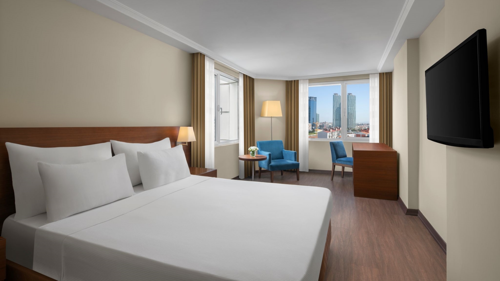 Deluxe King Room