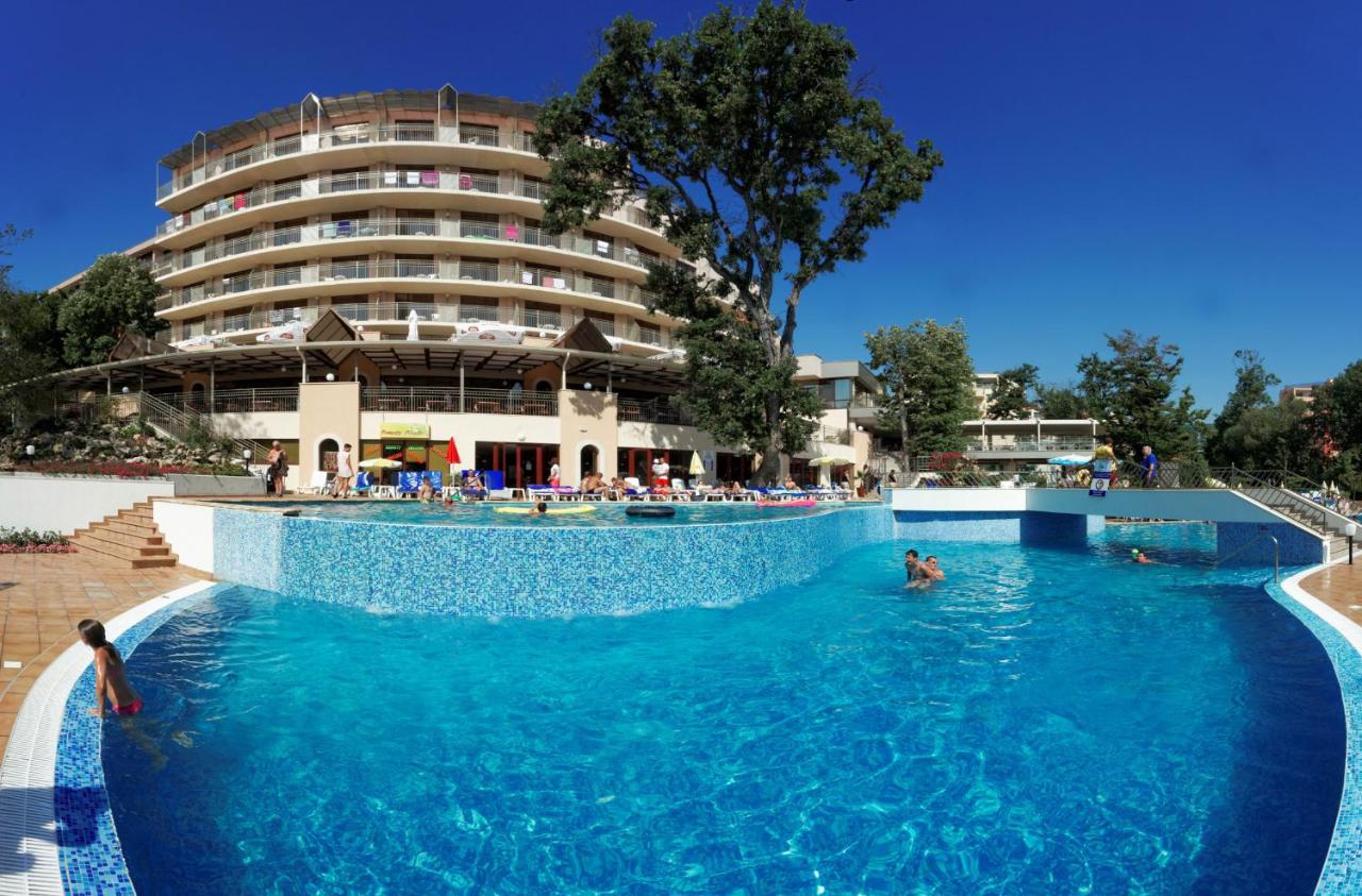 Piscina deschisă