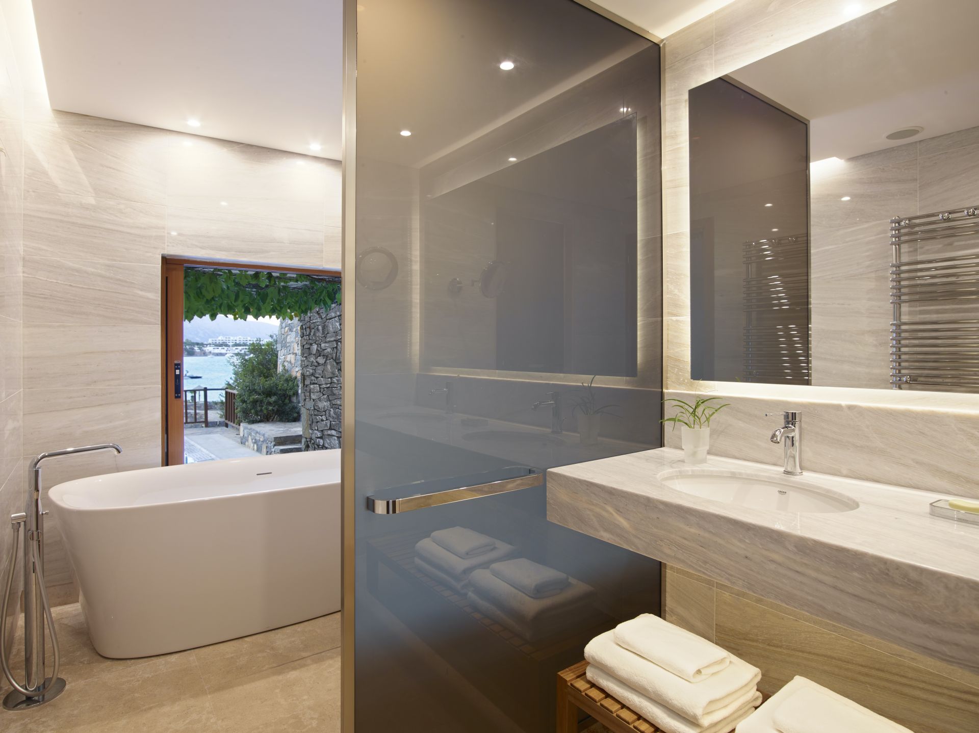 Beachfront Junior Suite with Private Pool