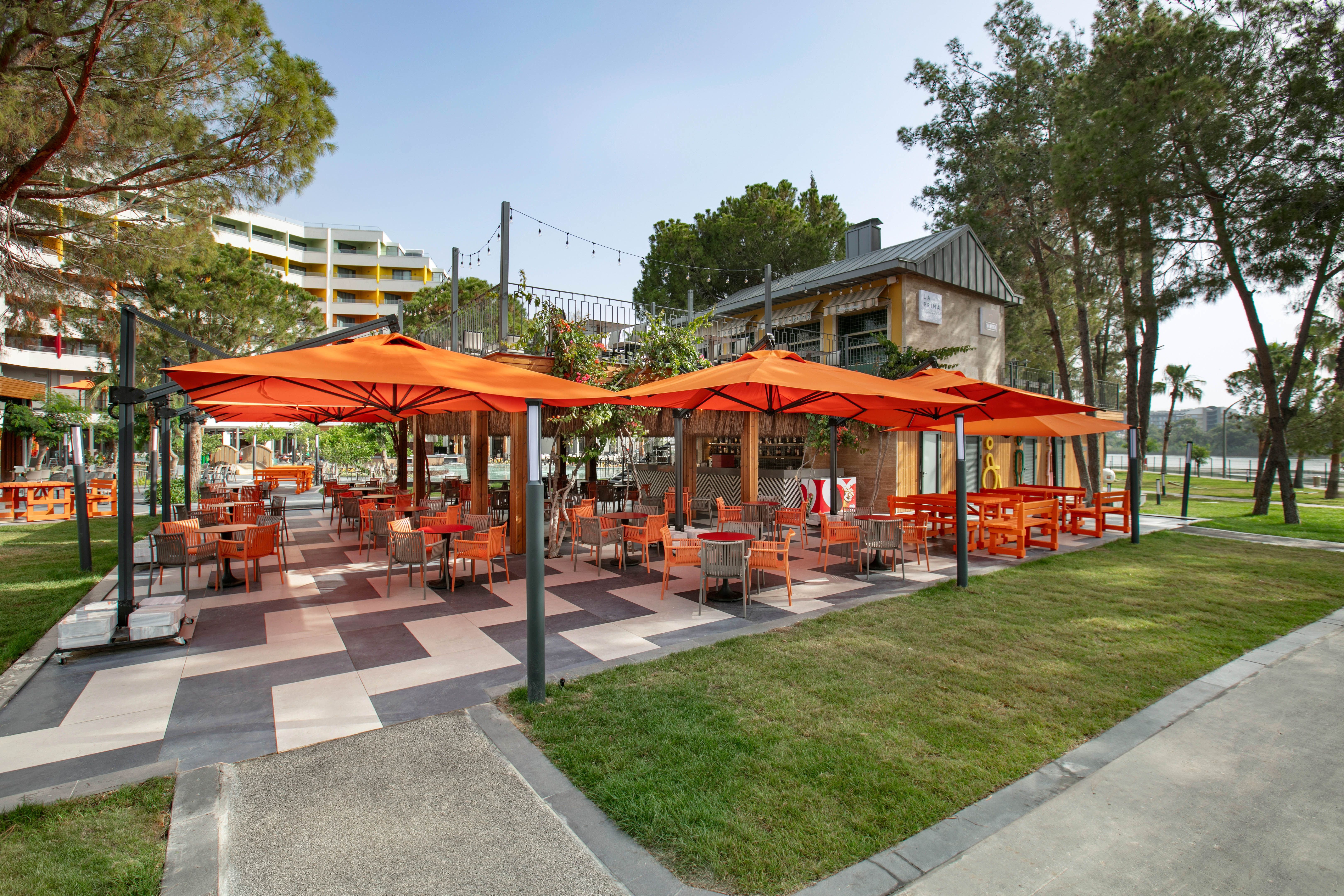 Aqua Bar