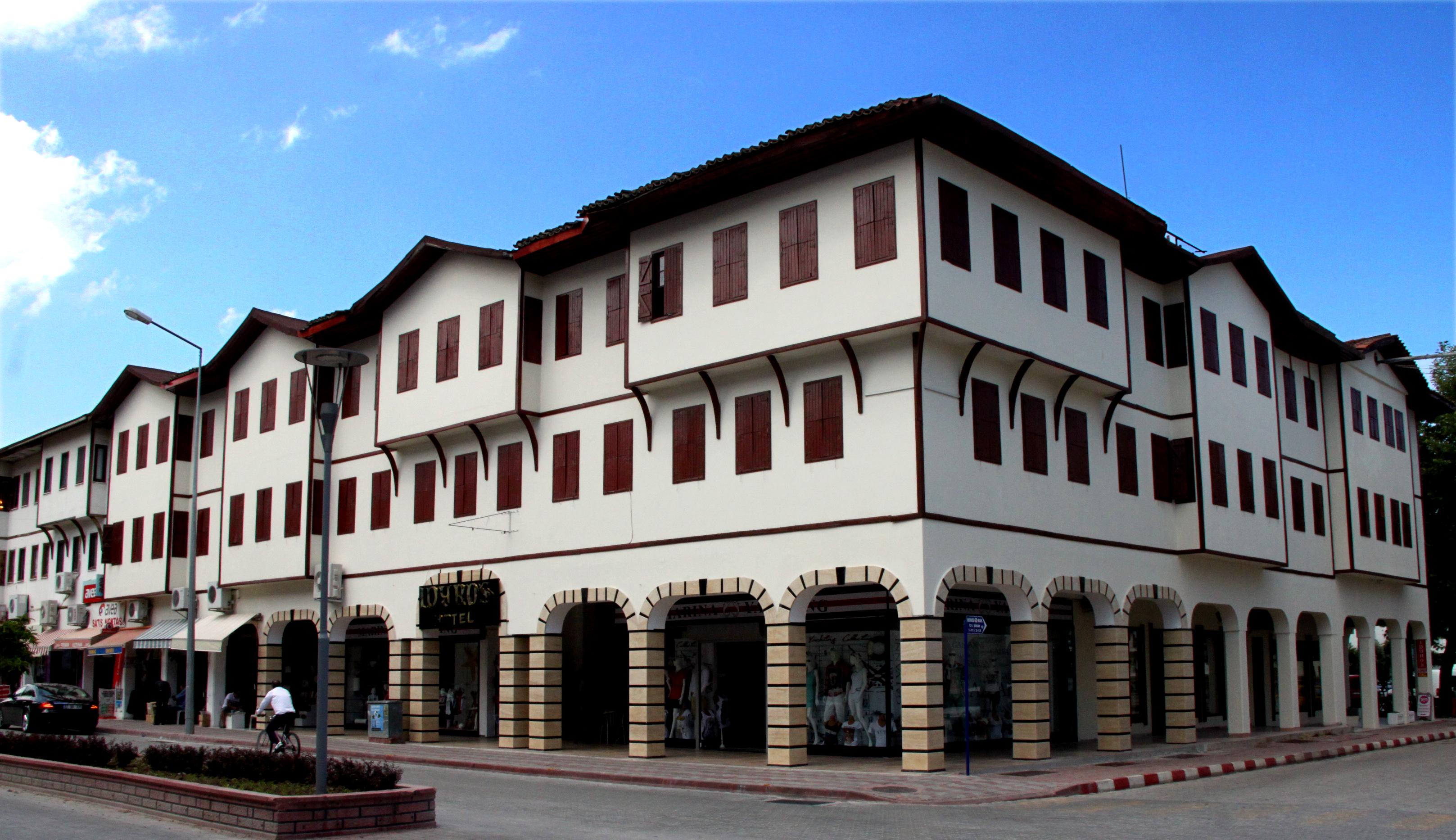 Clădirea principala