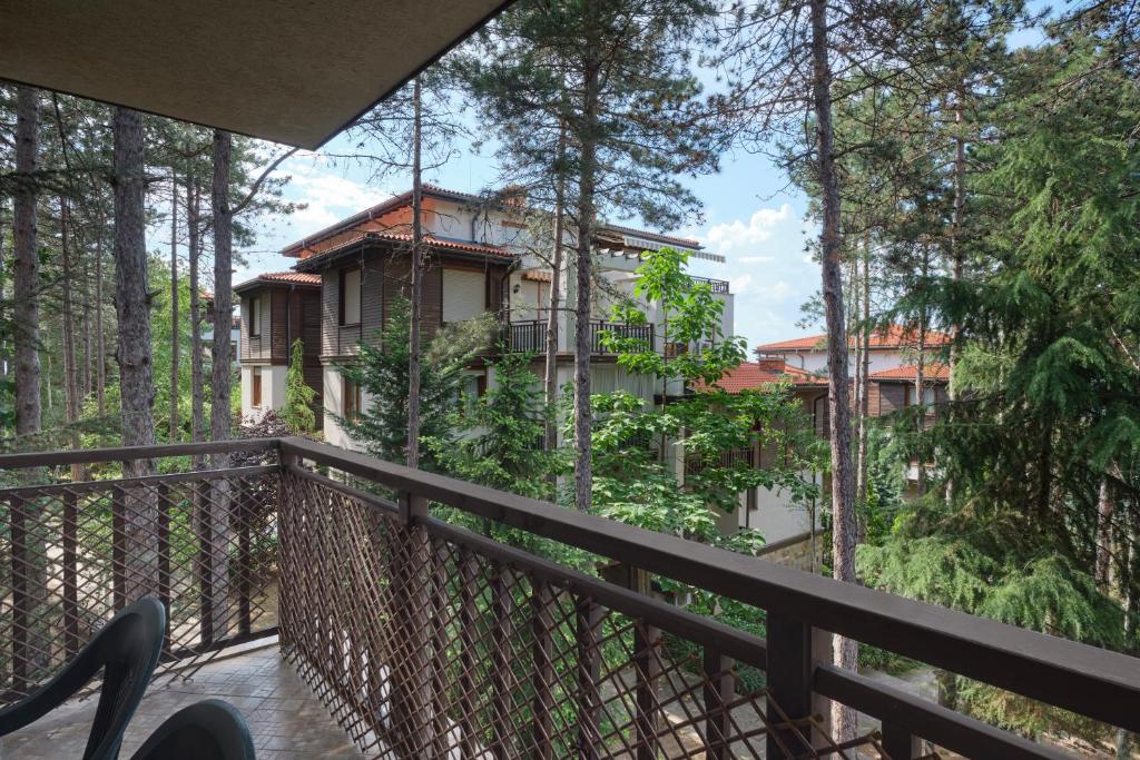 2 Bedroom Standard Apartment (Balcony)