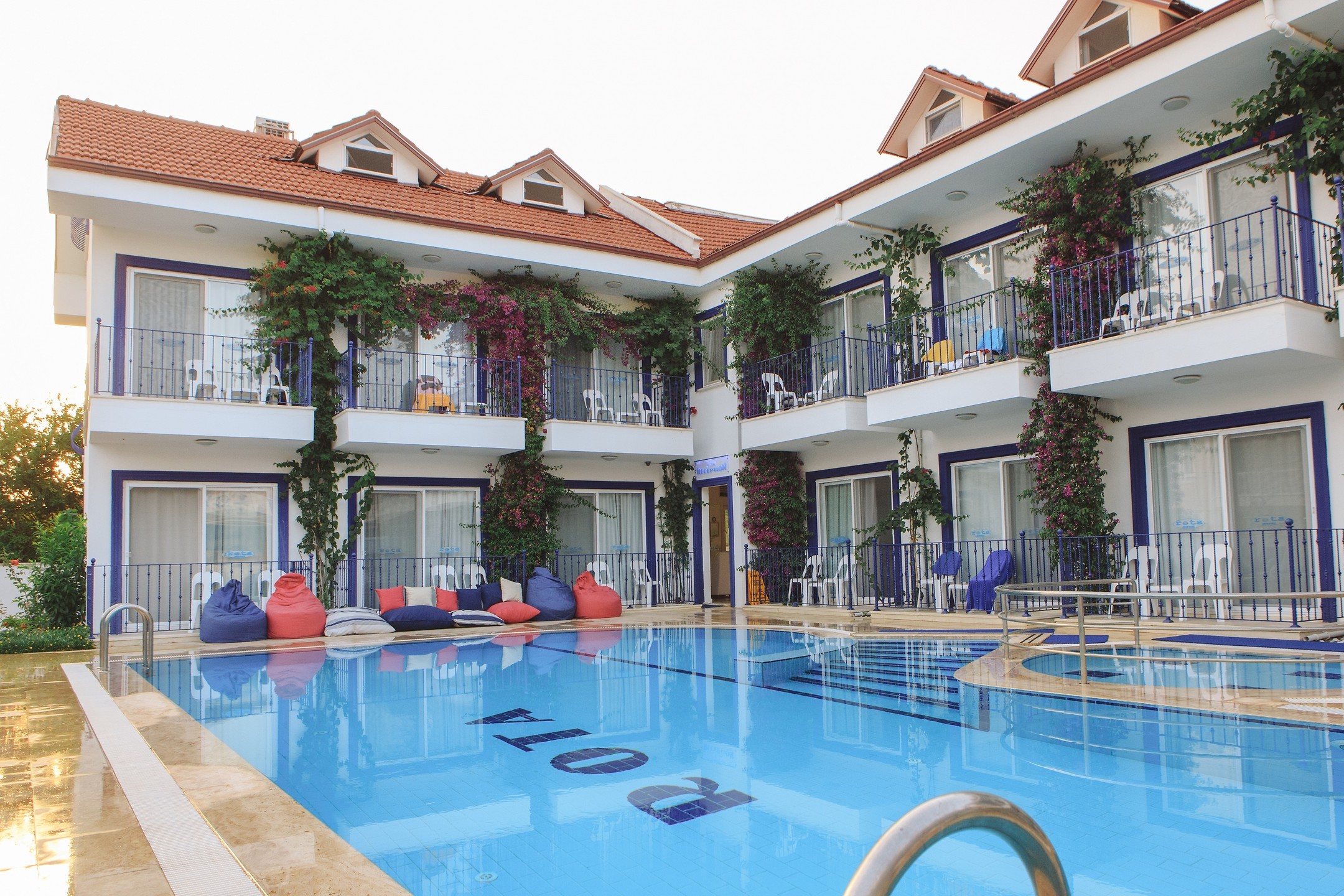 Piscina deschisă
