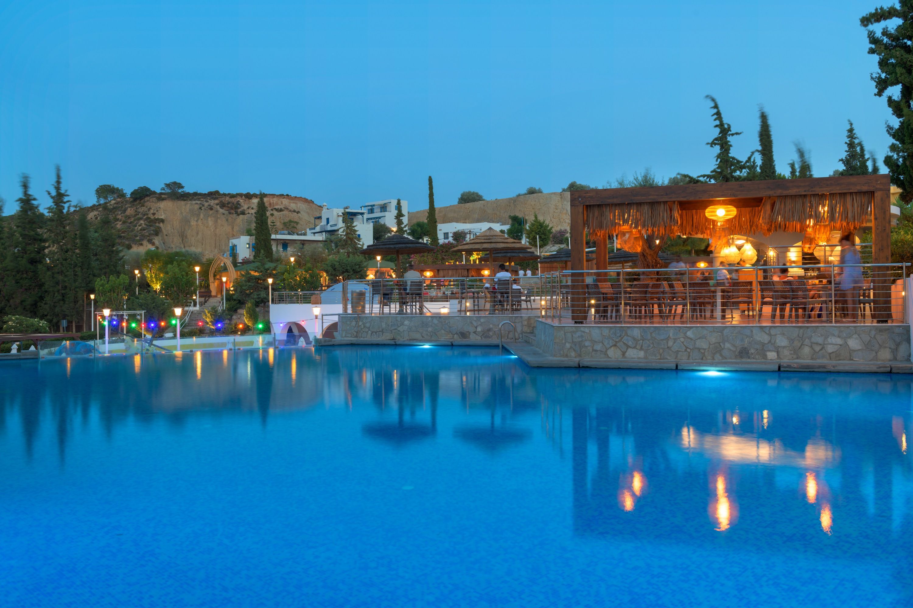 POOL SNACK BAR